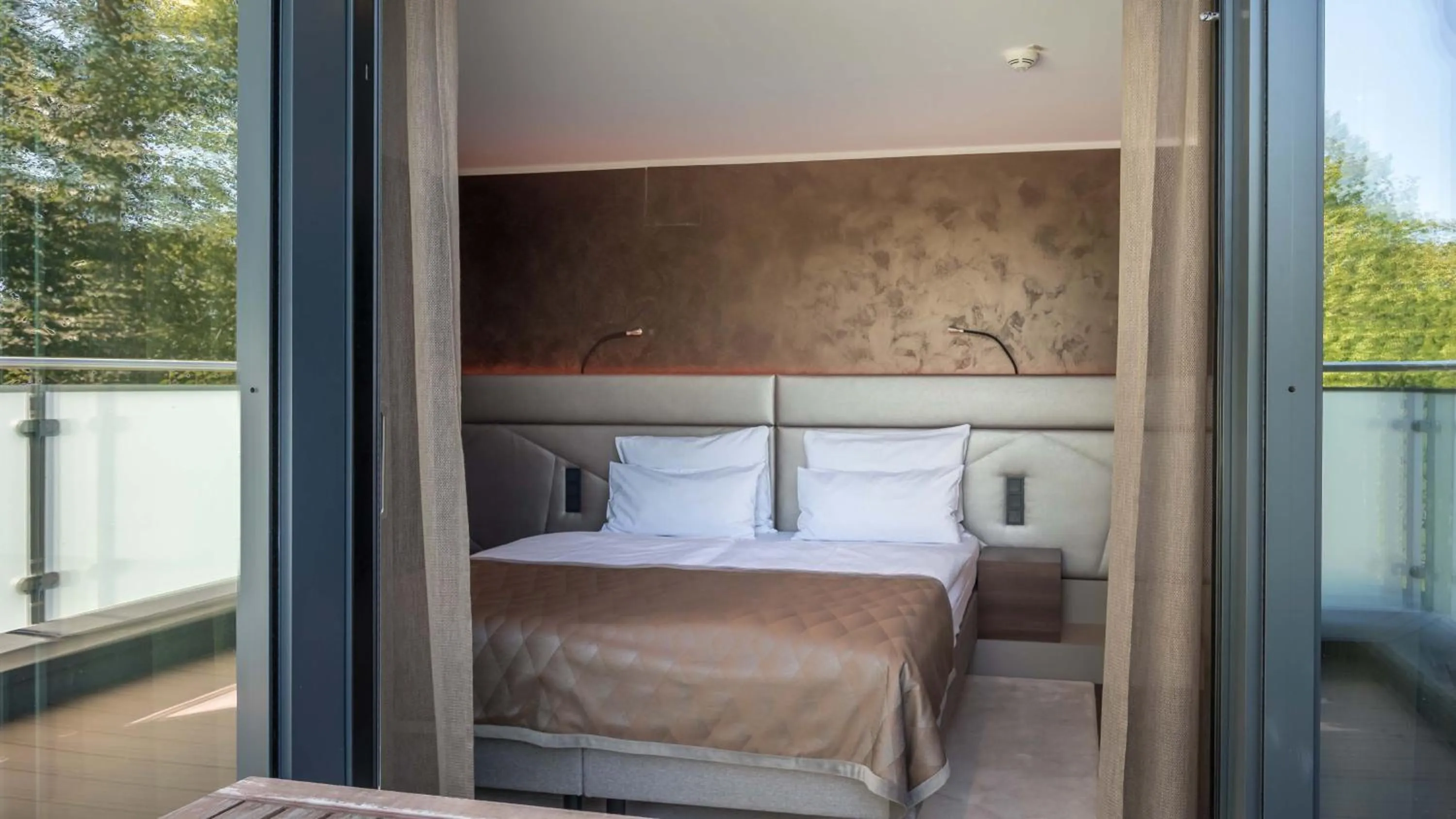 Bed in Innspire Hotel