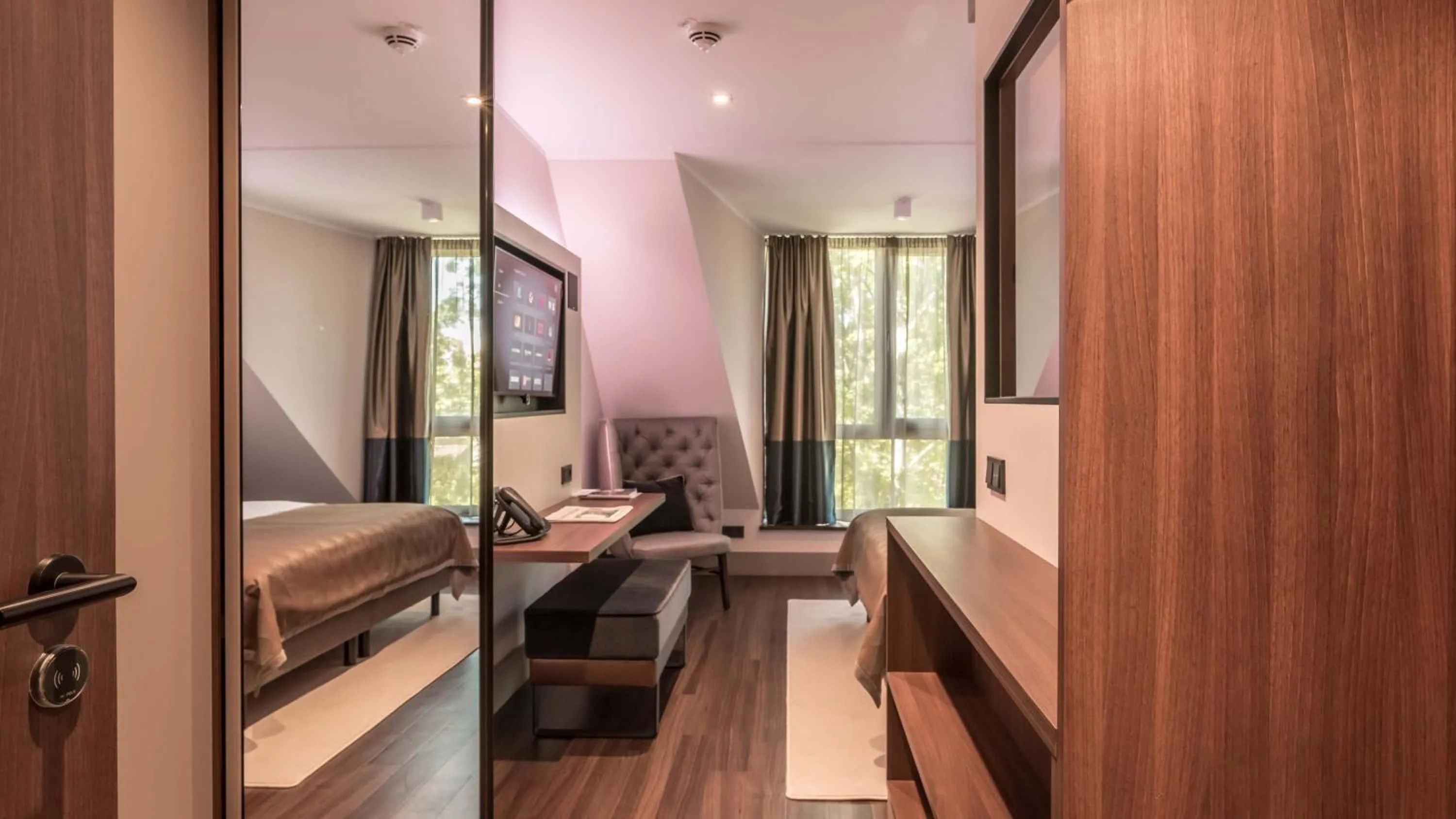 Bed in Innspire Hotel