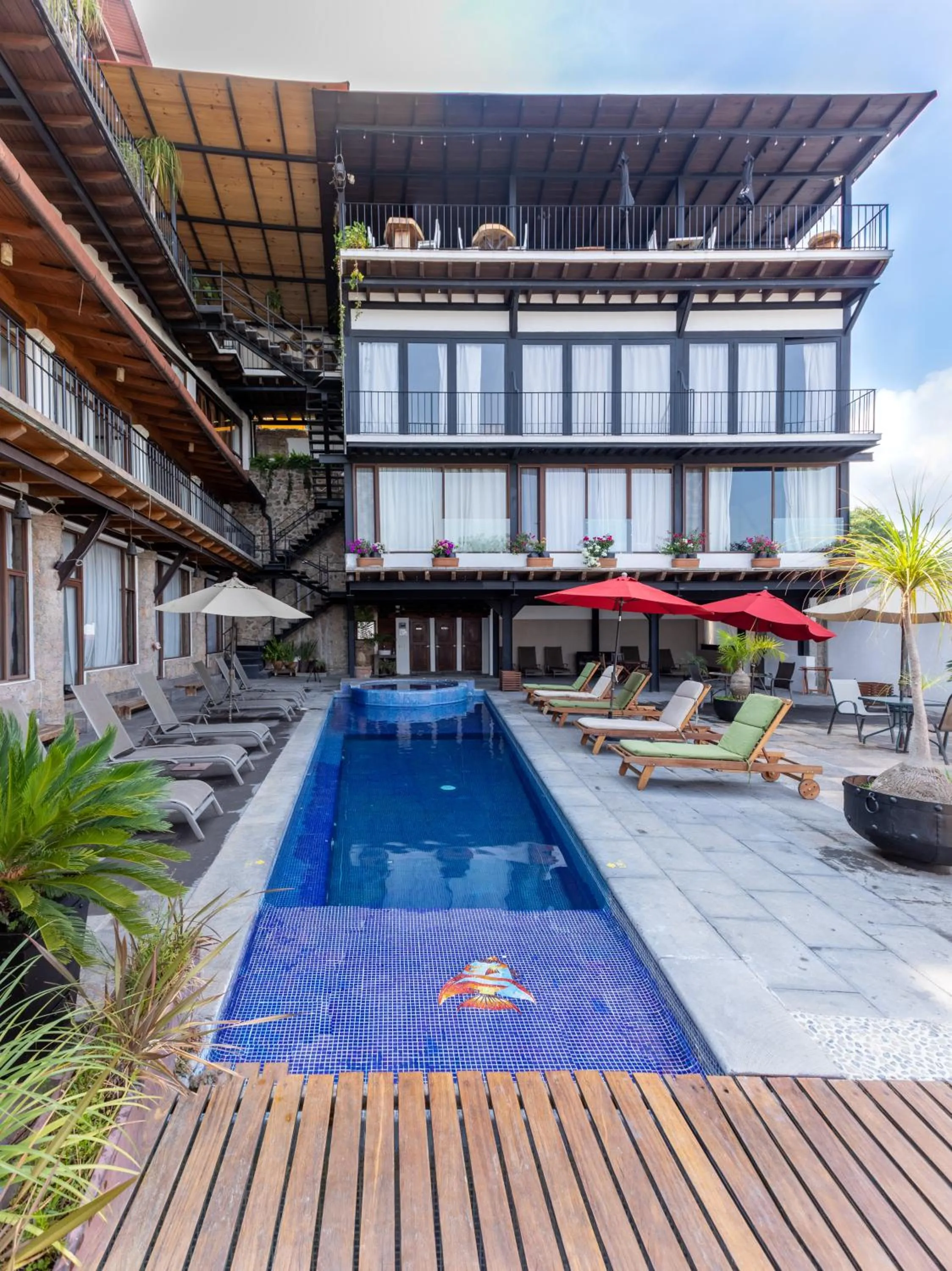 Property building in Hotel Santa Rosa