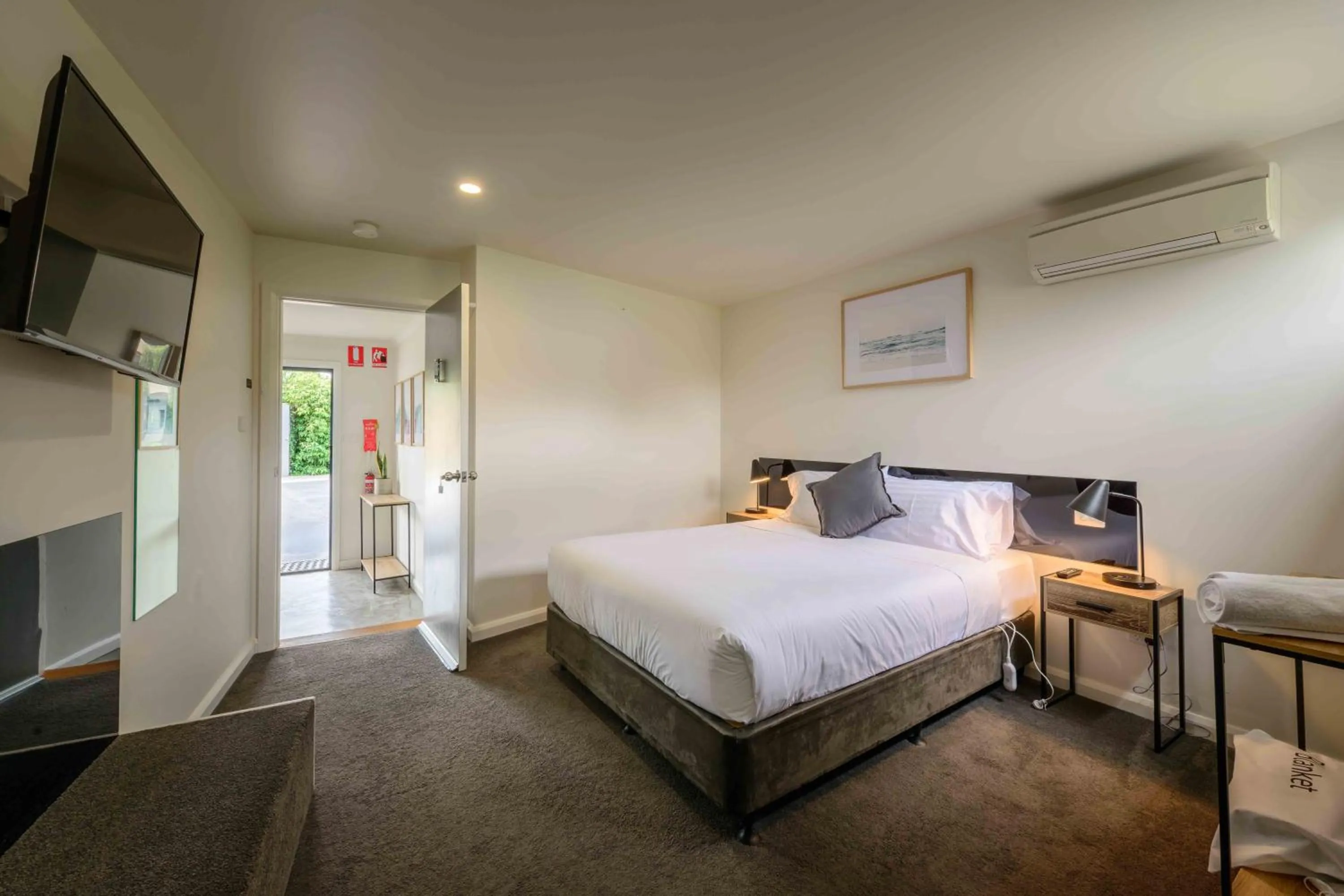 Bed in Georges Bay Apartments