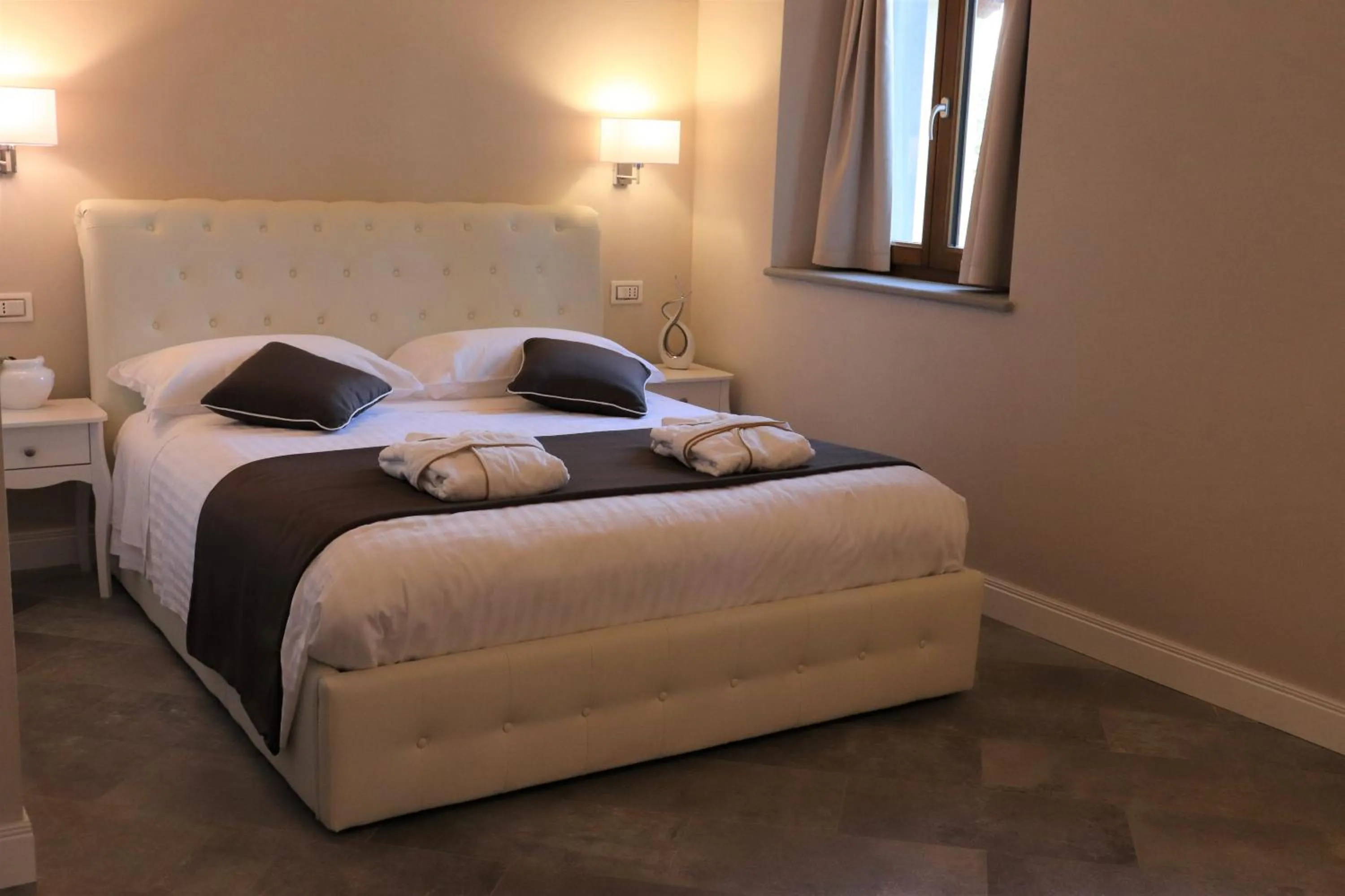 Bedroom, Bed in Borgo di Villa Cellaia Resort & SPA