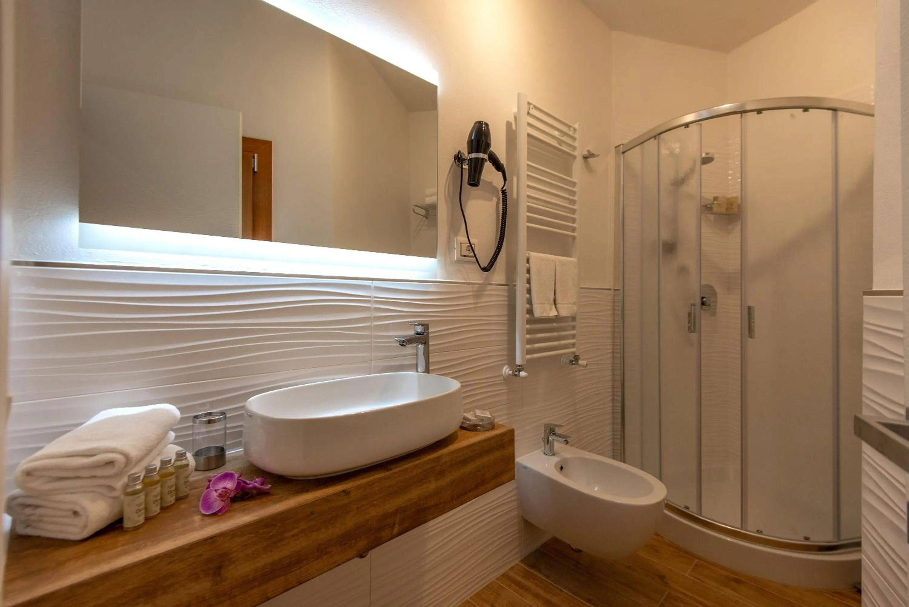 Bathroom in Borgo di Villa Cellaia Resort & SPA