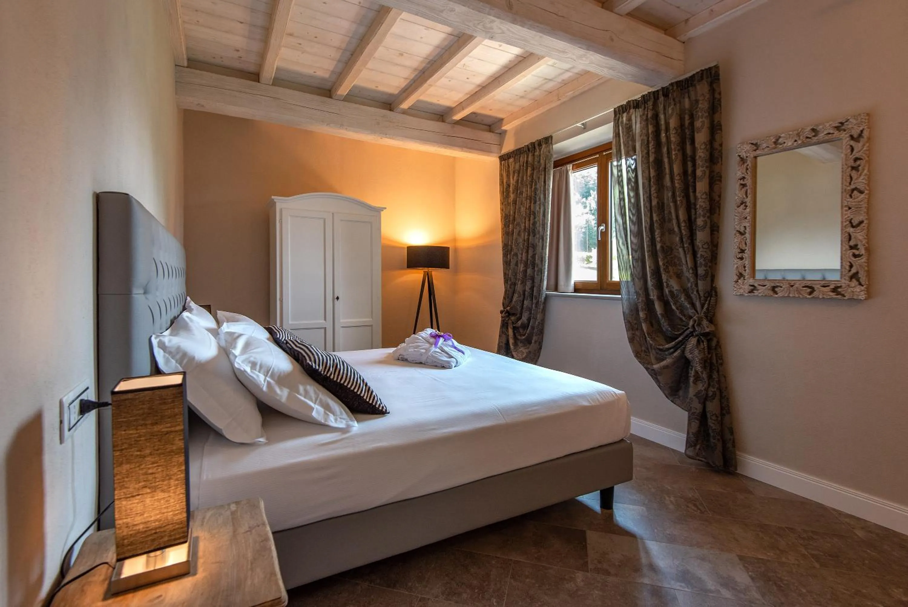 Bedroom, Bed in Borgo di Villa Cellaia Resort & SPA