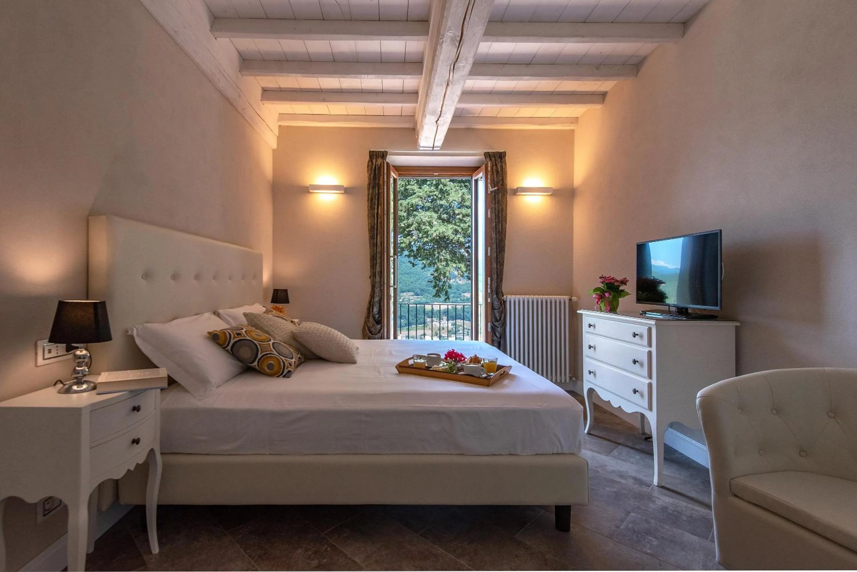 Bedroom, Bed in Borgo di Villa Cellaia Resort & SPA