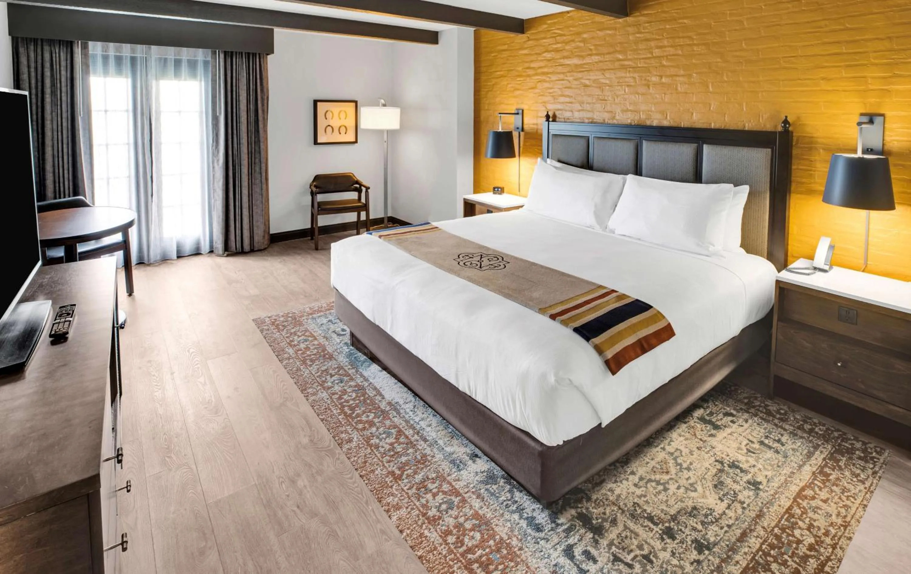 Bed in Estancia del Norte San Antonio, A Tapestry Hotel by Hilton