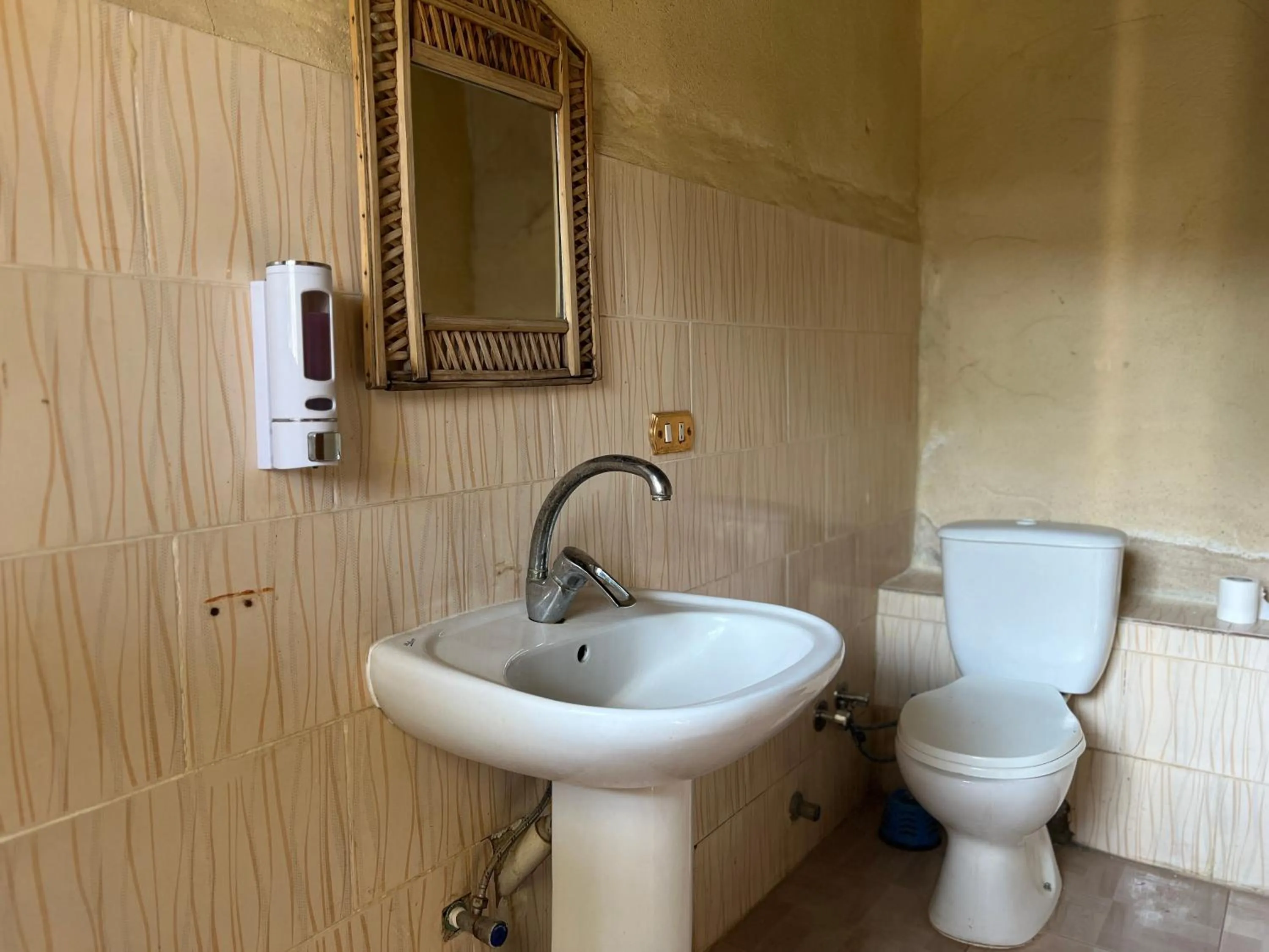 Bathroom in Zad El Mosafer Guest House