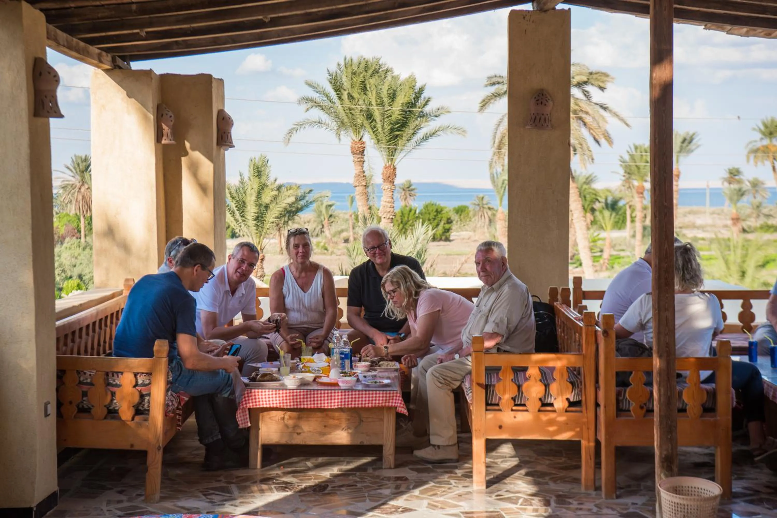 Restaurant/places to eat in Zad El Mosafer Guest House