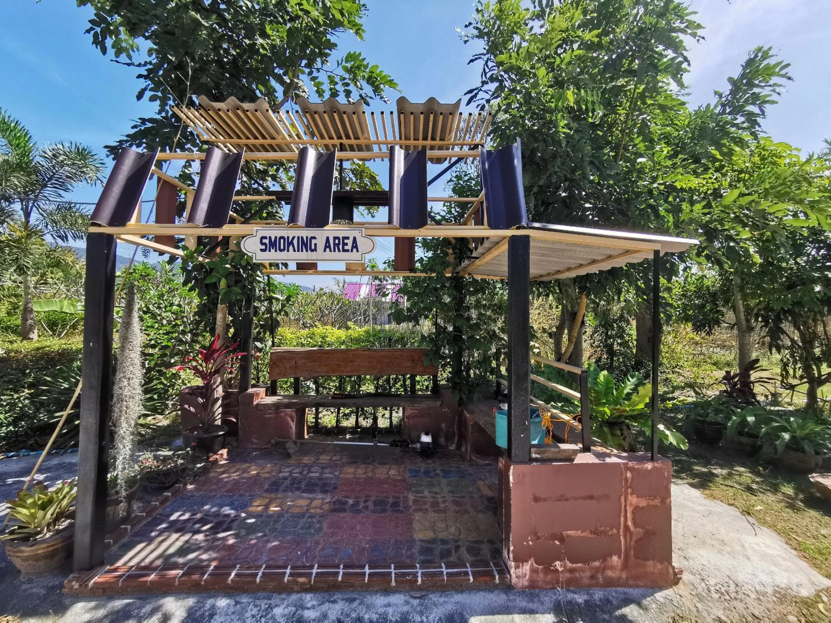 Facade/entrance in Viman Resort