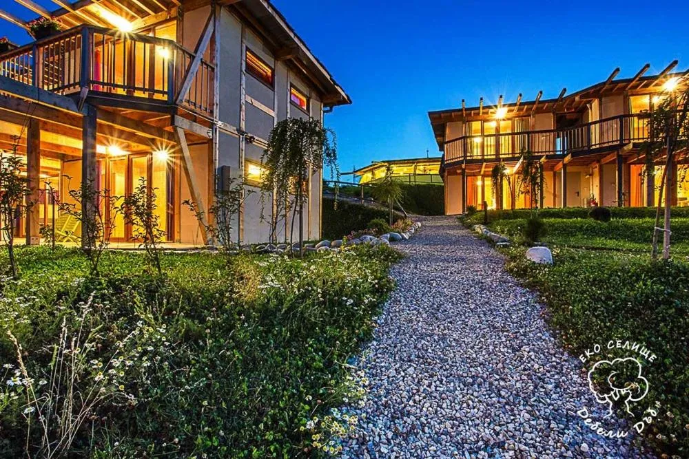 Property building in Debeli Dab