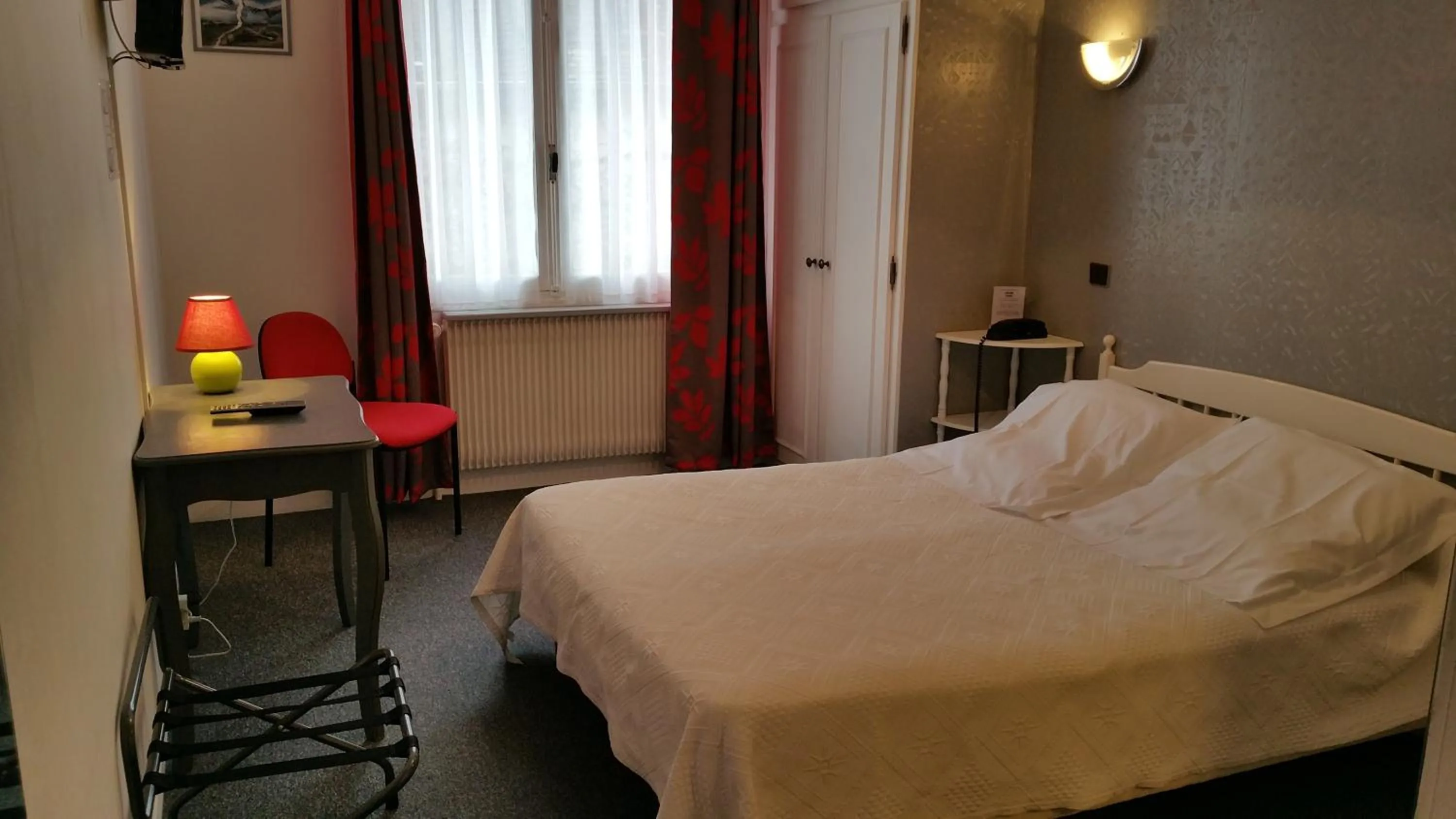 Bed in Hotel A Notre Dame