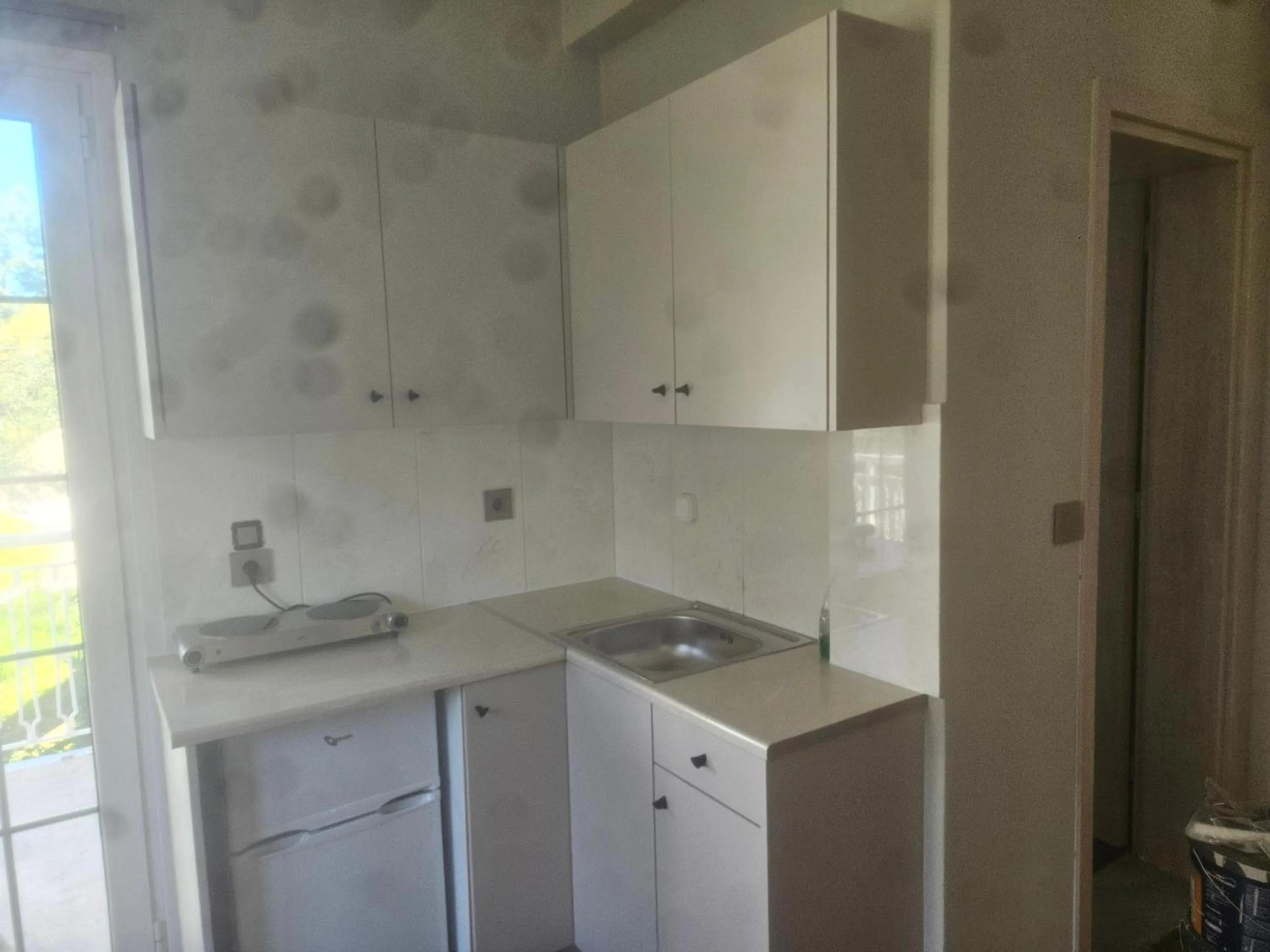 Fiore Hill Sea View Studios