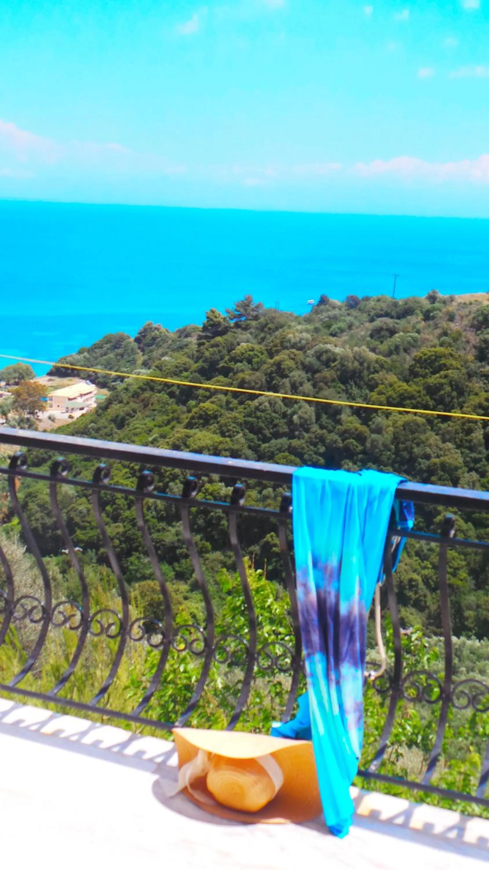 Day in Fiore Hill Sea View Studios