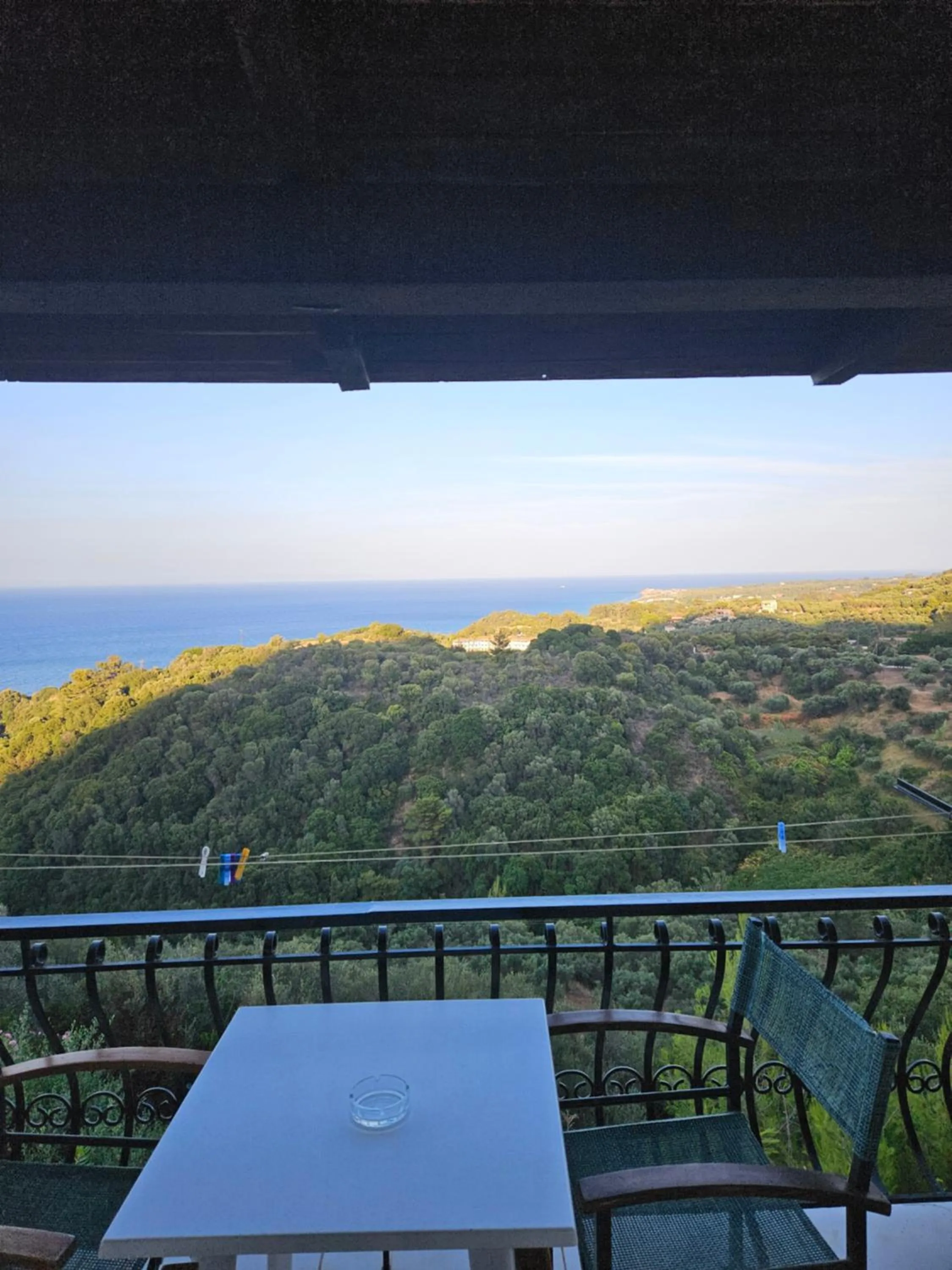 Fiore Hill Sea View Studios