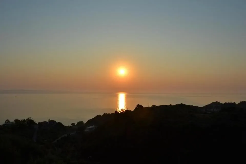 Sea view in Fiore Hill Sea View Studios