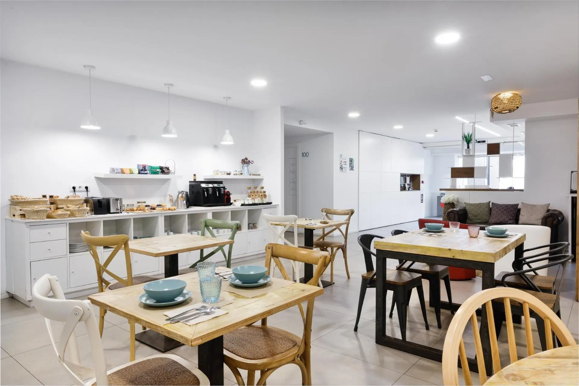 Buffet breakfast in Hotel hcp