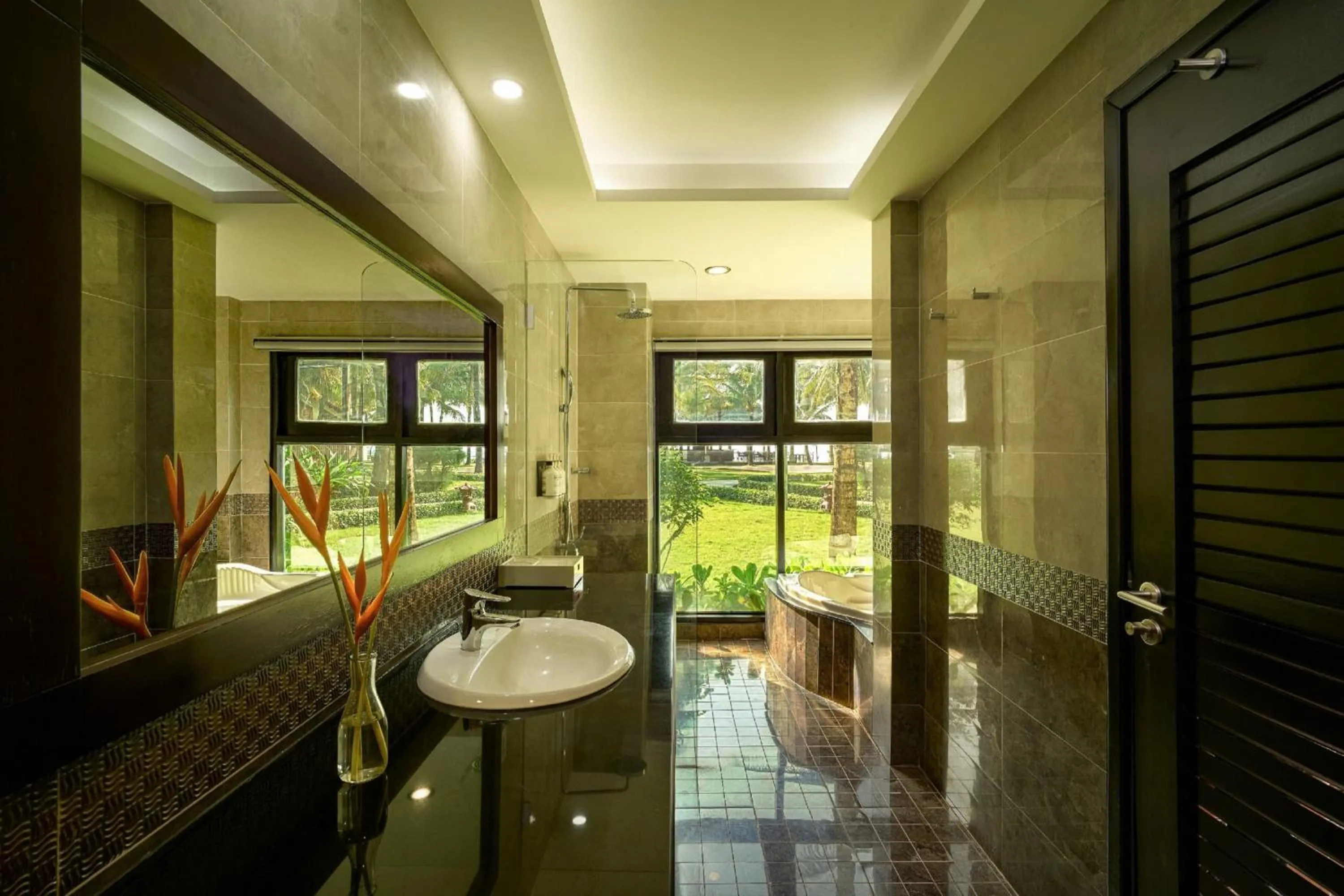 Famiana Resort & Spa - Breakfast is served as Brunch 6AM30 to 1PM