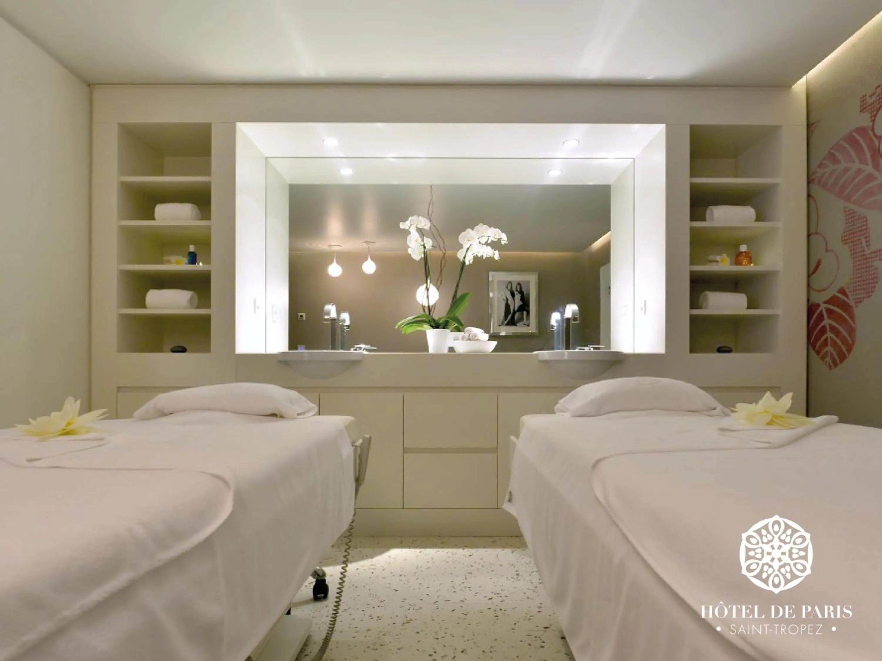 Massage, Bed in Hôtel de Paris Saint-Tropez