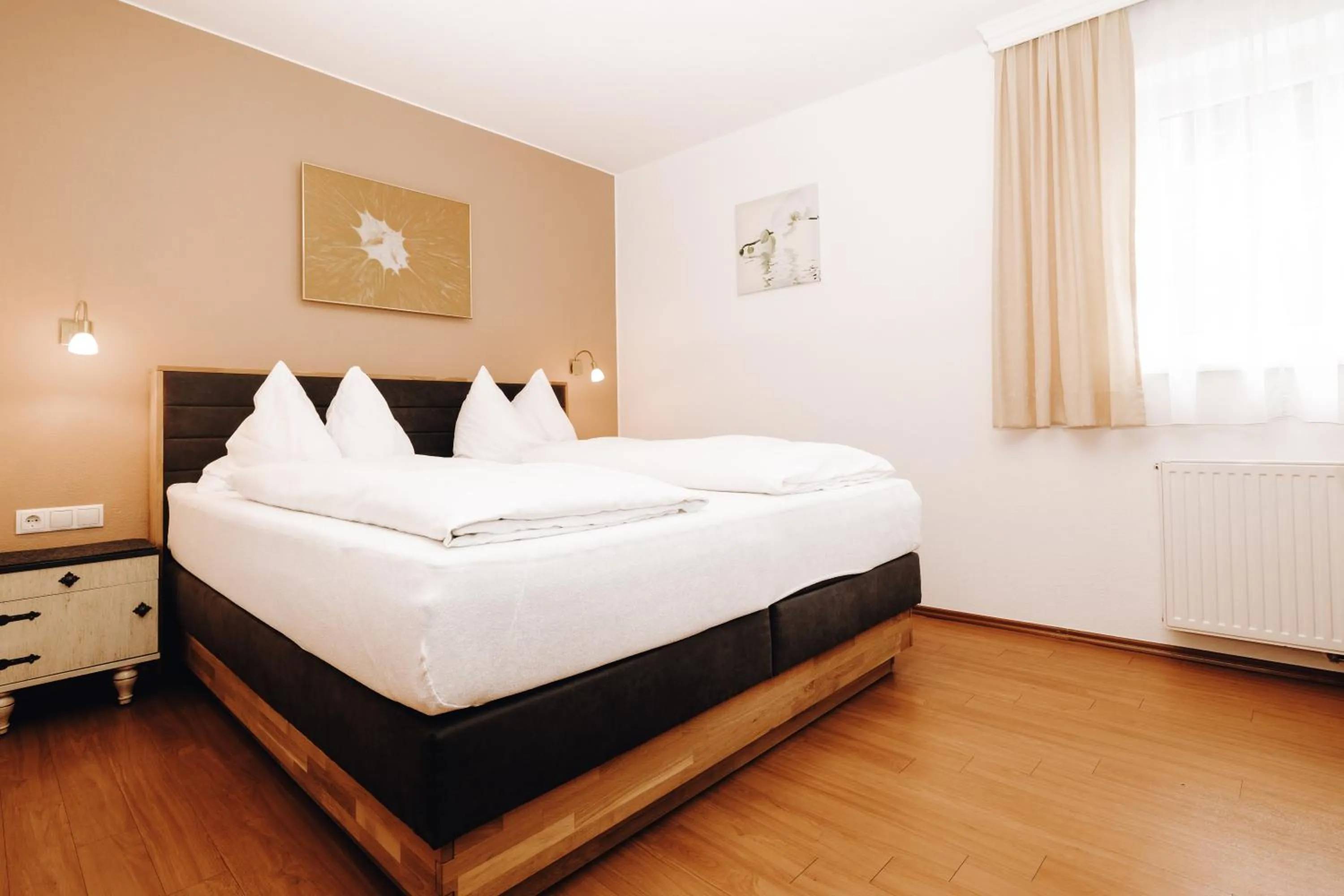 Bed in Hotel Garni Tannenhof