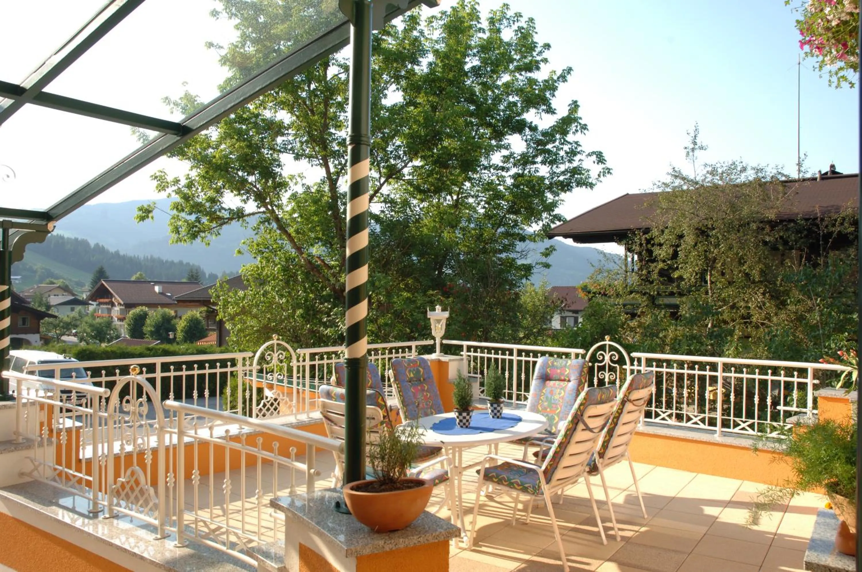 Facade/entrance in Hotel Garni Tannenhof