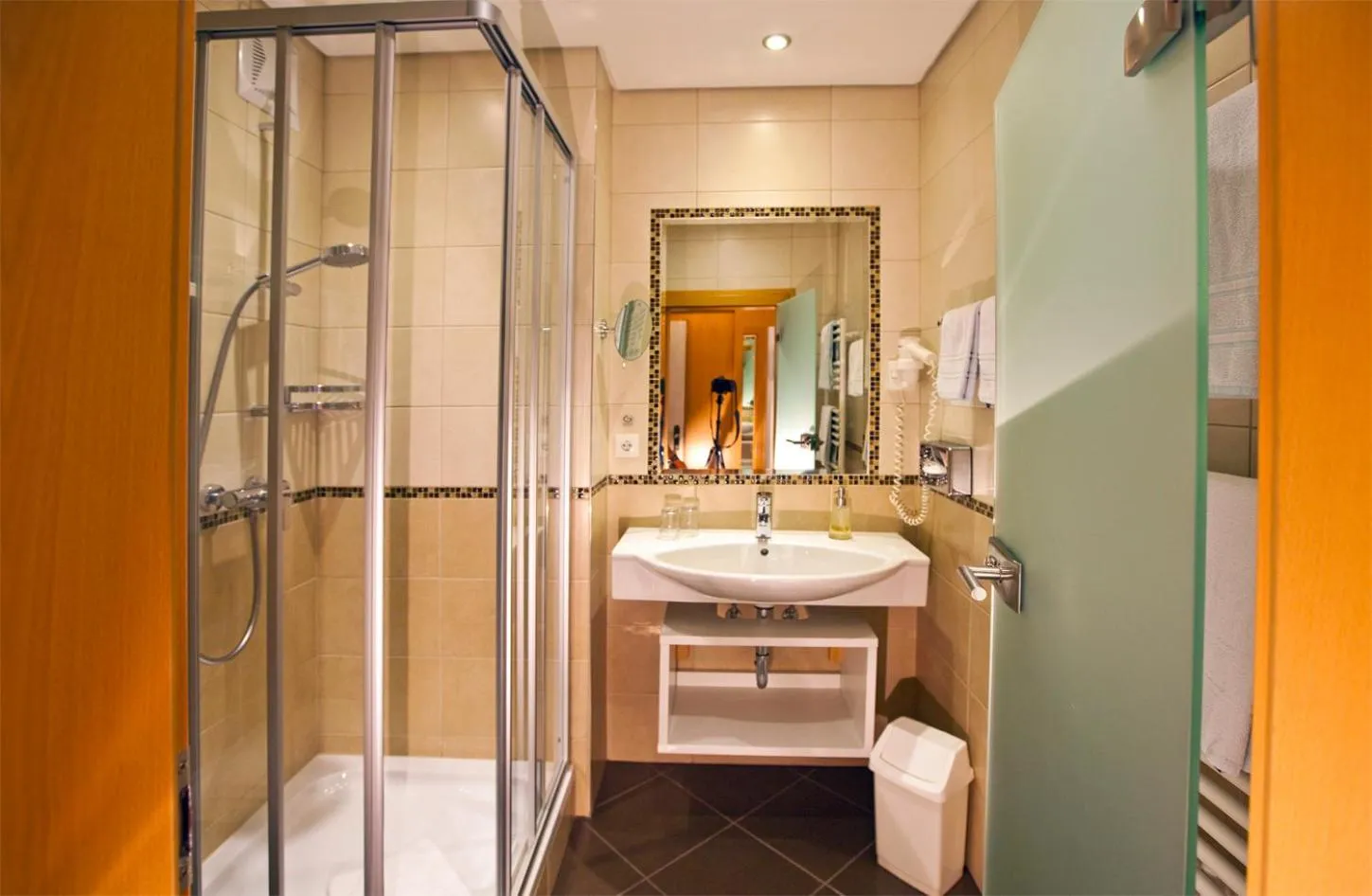 Bathroom in Hotel Garni Tannenhof