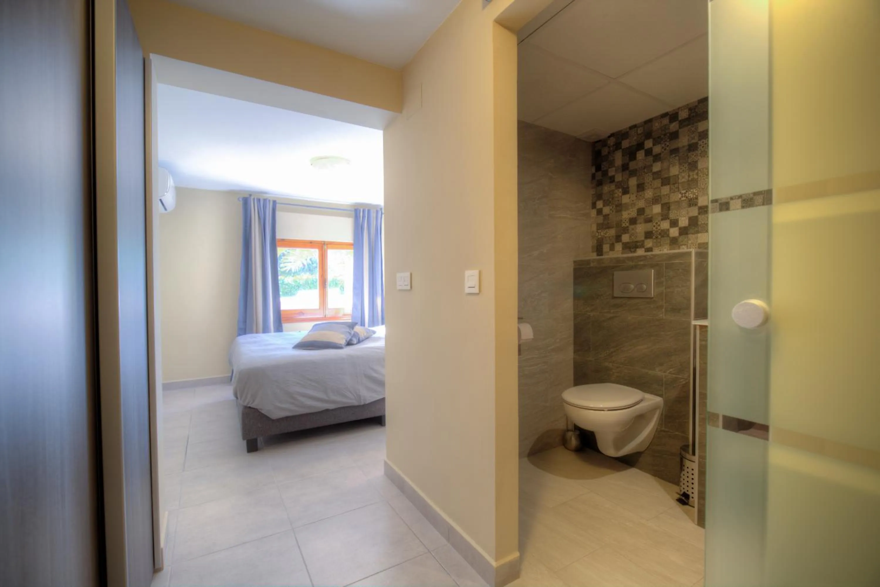 Photo of the whole room, Bed in Casa Almendros