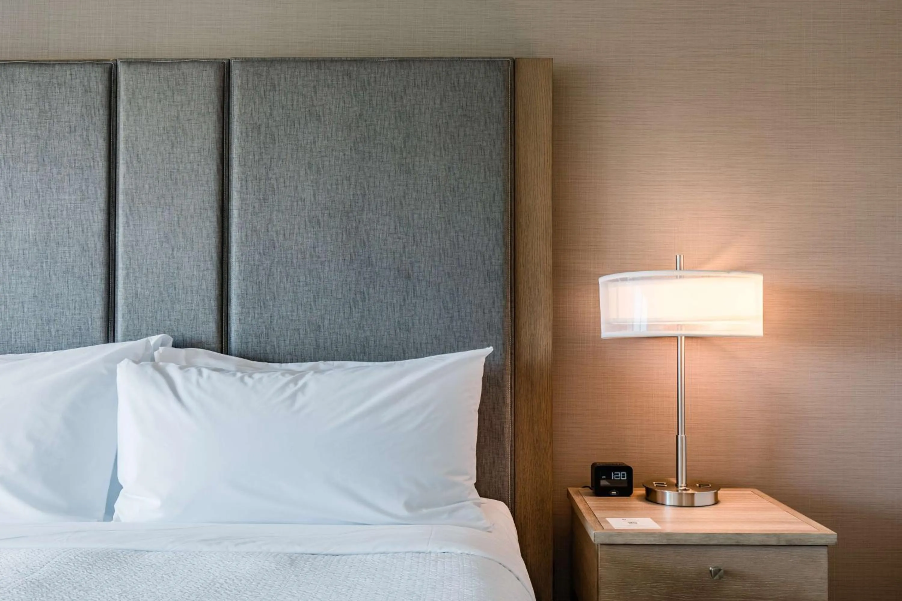Bedroom, Bed in Coast Seattle Downtown Hotel by APA