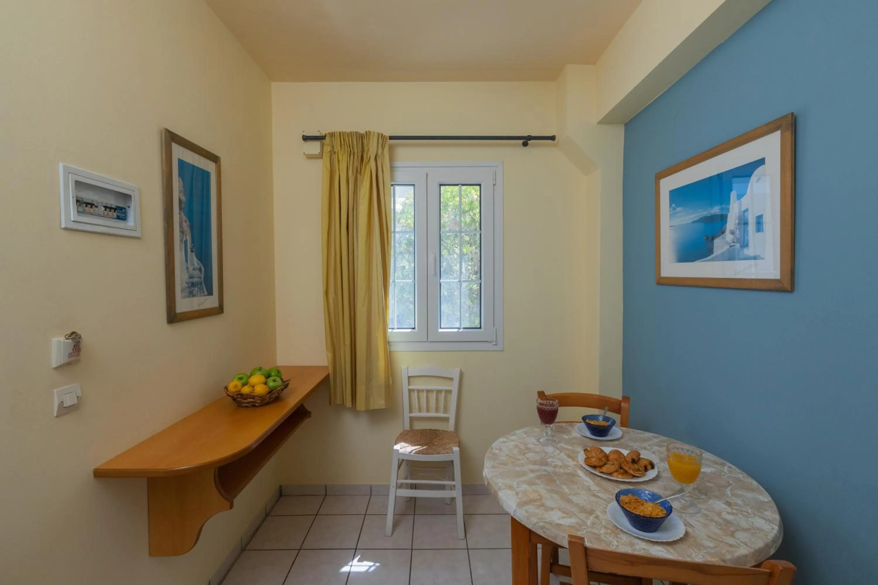 Dining area in Garbis Villas & Apartments