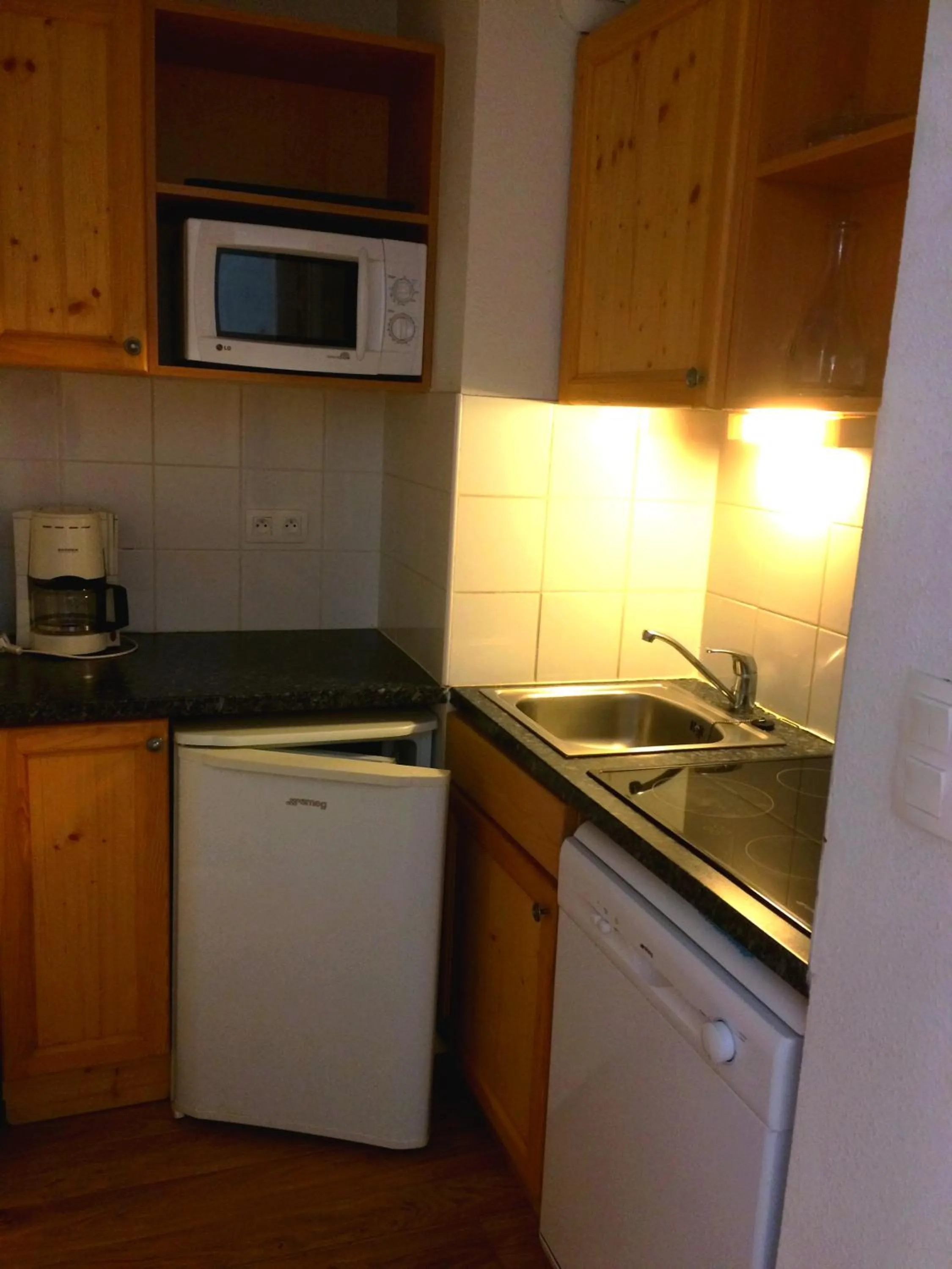 Kitchen or kitchenette in Vacancéole - Résidence Central Park