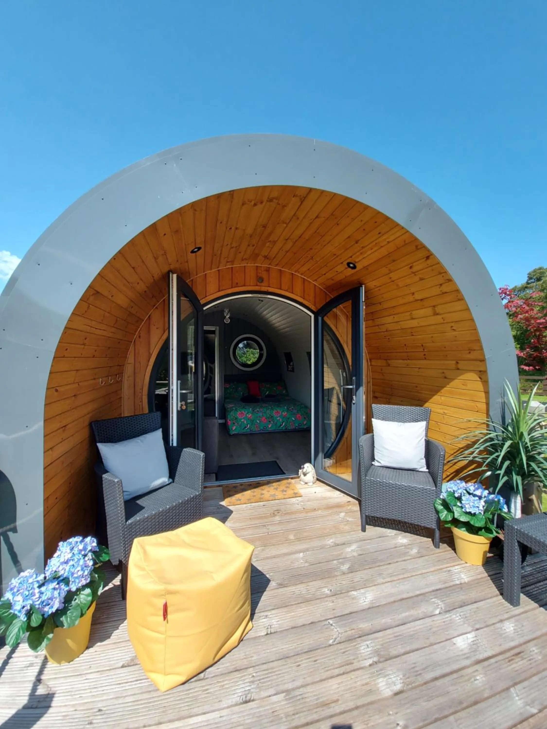 Seren Garden Pod