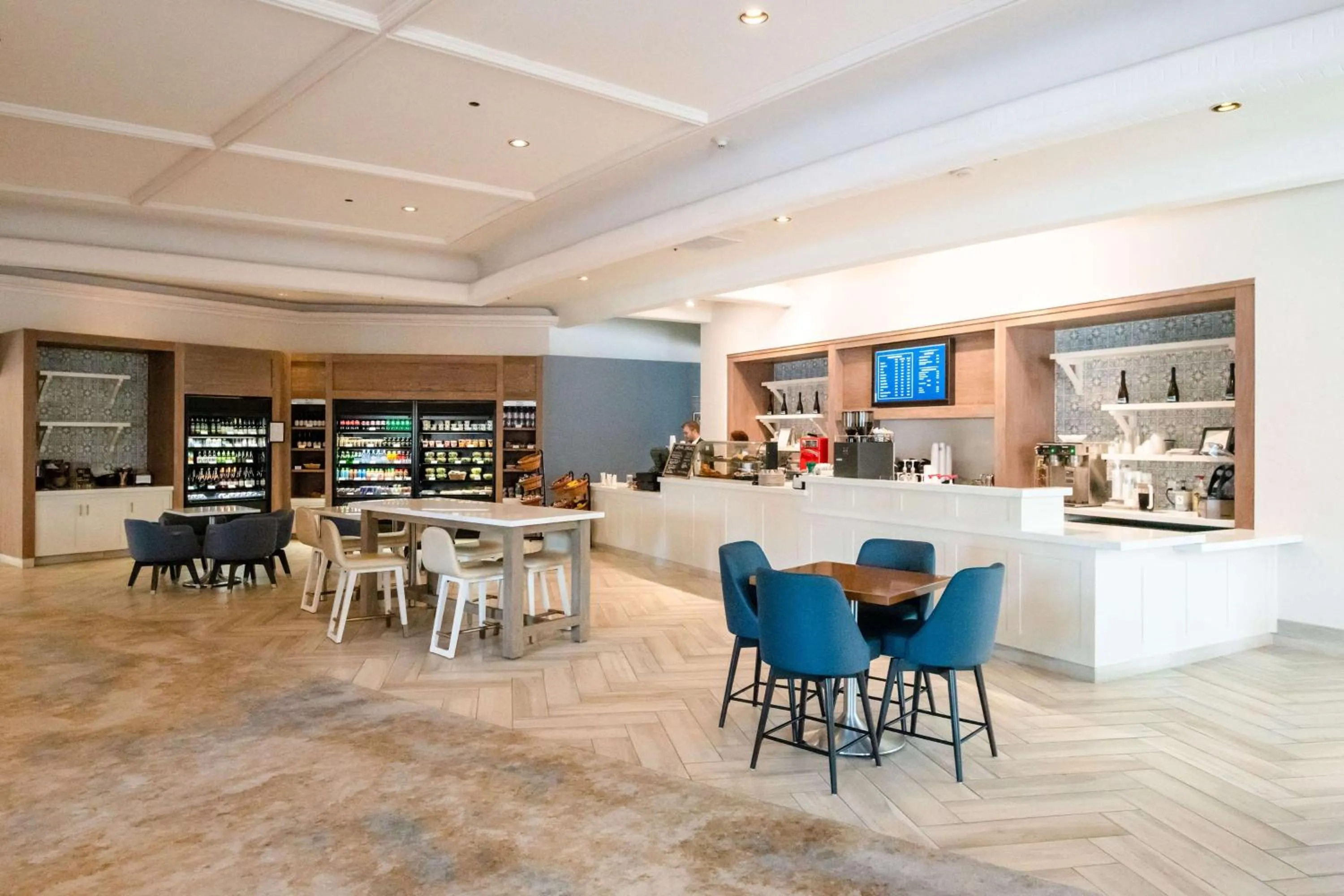 Restaurant/places to eat in Hilton Santa Barbara Beachfront Resort