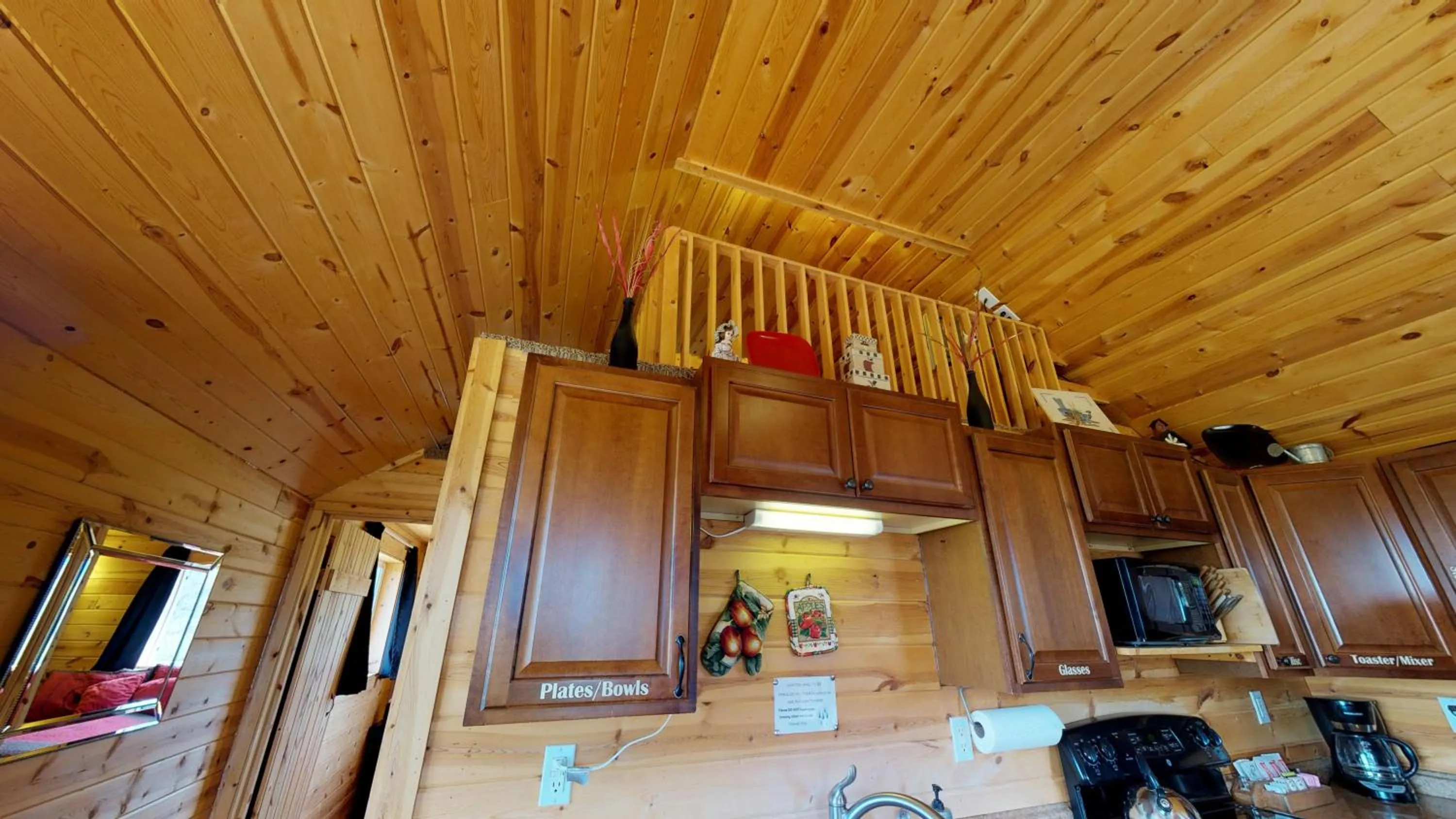 Kitchen or kitchenette in White Pine Cabin by Canyonlands Lodging