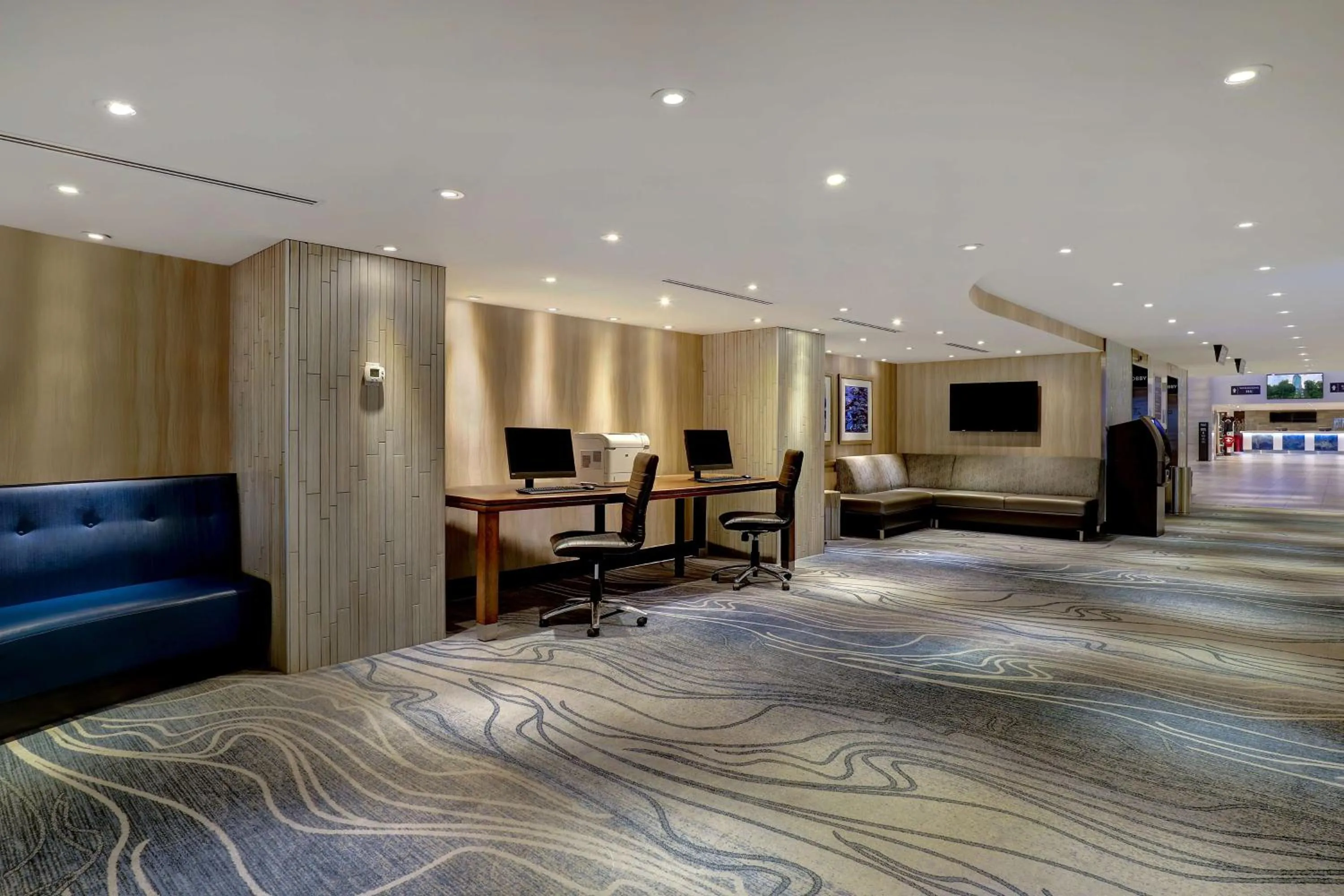 Lobby or reception in Embassy Suites by Hilton Niagara Falls/ Fallsview