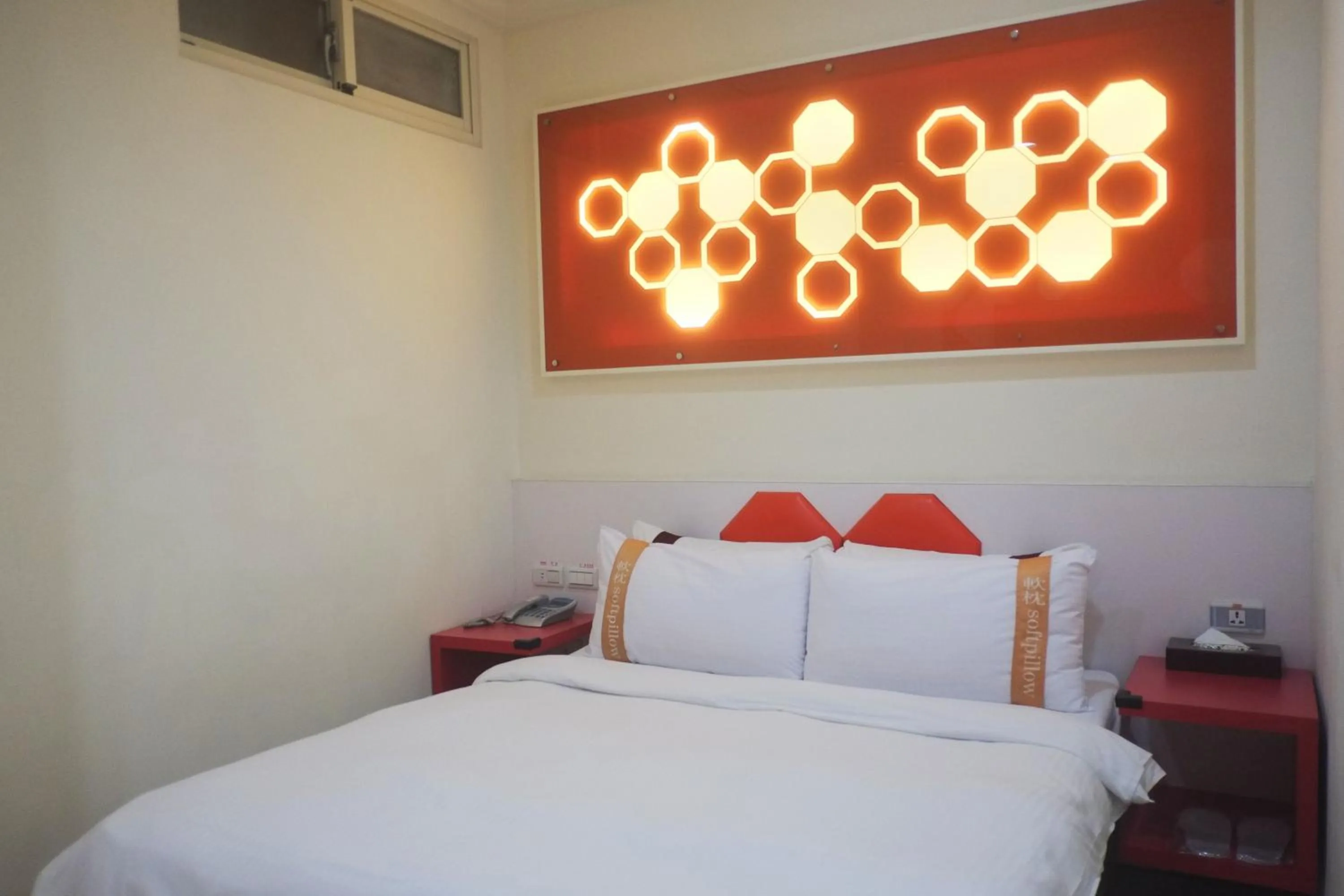 Bed in 柜富賓王旅店-台北館 Giant Rich King Plaza Hotel