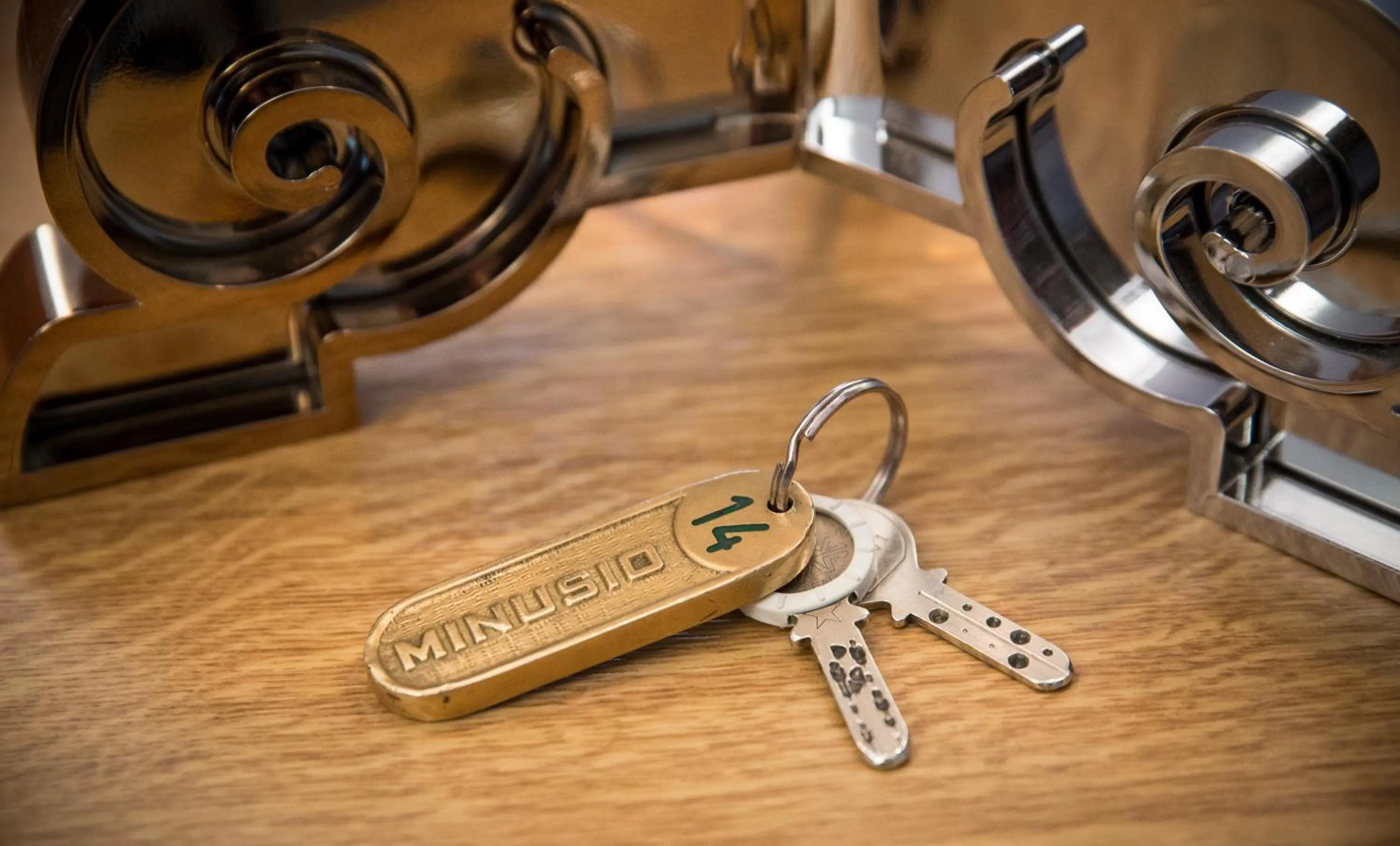microwave in Smart-HOTEL MINUSIO, a Swiss Quality Hotel