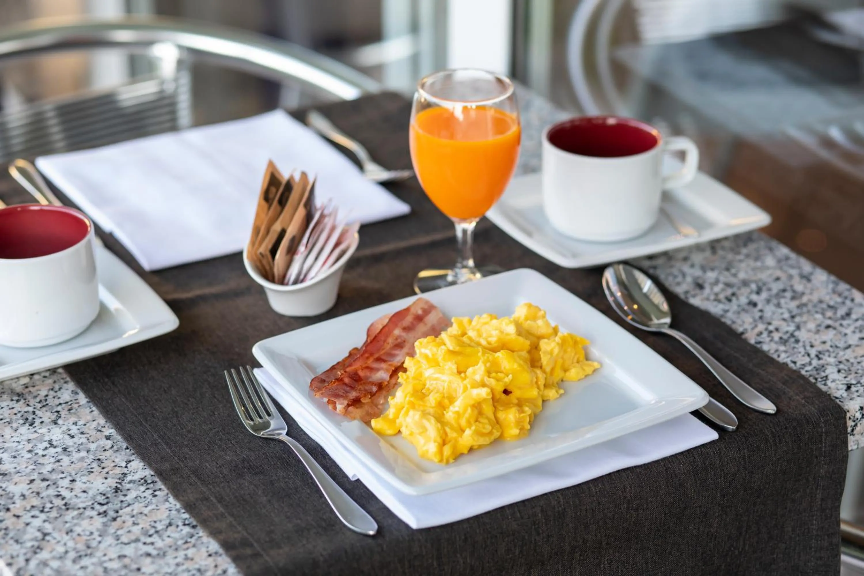 Breakfast in Smart-HOTEL MINUSIO, a Swiss Quality Hotel