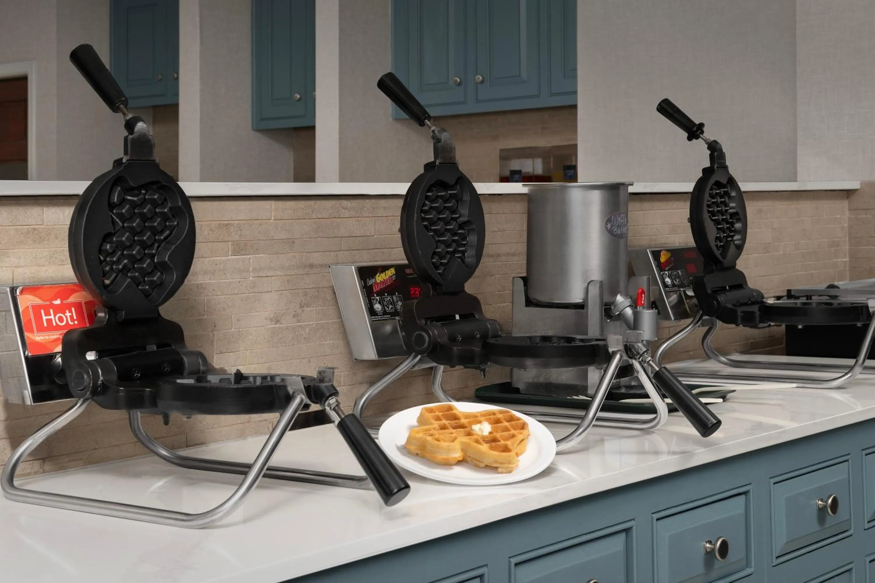 American breakfast in Homewood Suites by Hilton San Antonio Riverwalk/Downtown