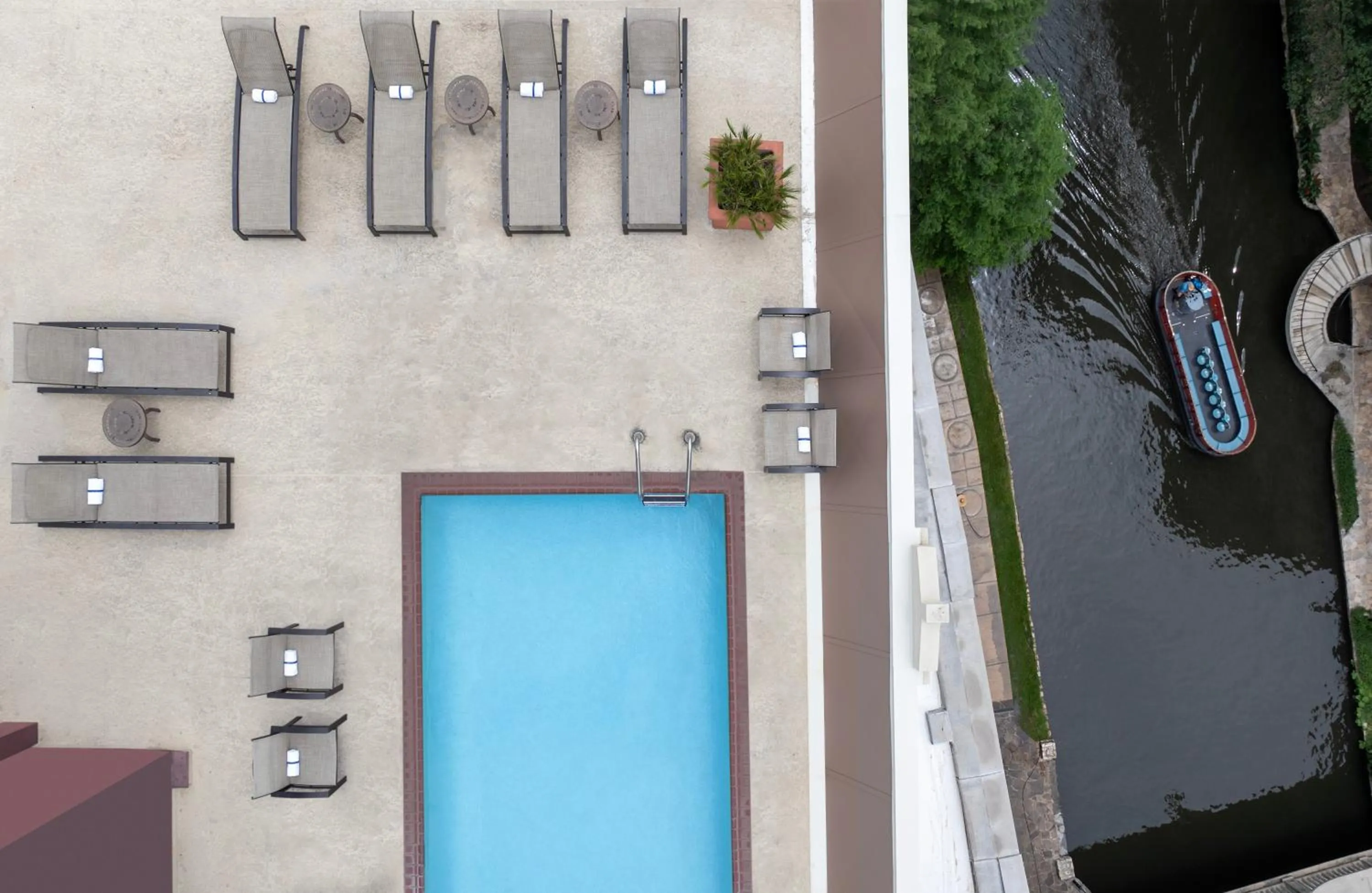 Swimming pool in Homewood Suites by Hilton San Antonio Riverwalk/Downtown
