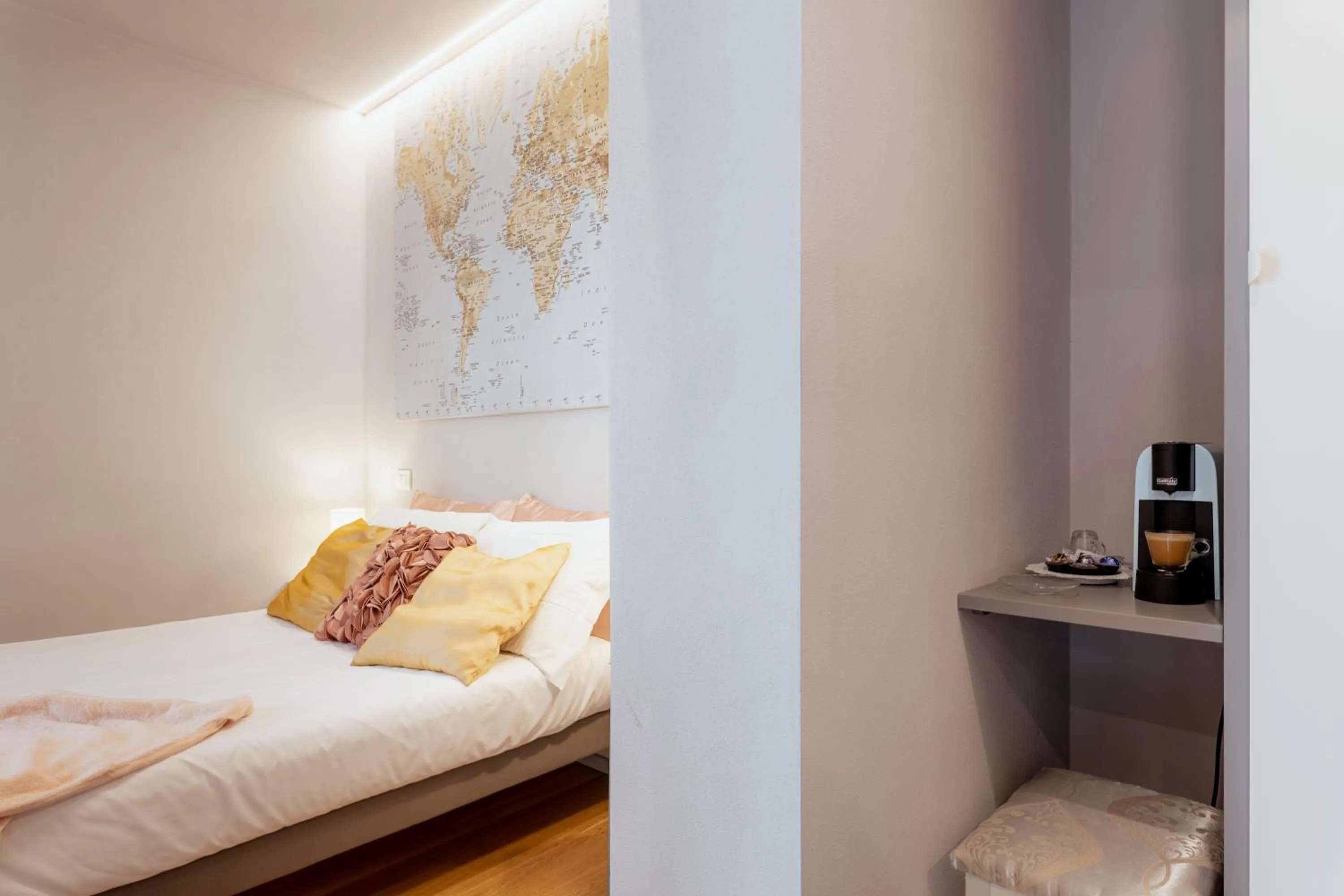 Photo of the whole room, Bed in Il Cortile di Elisa & our flats