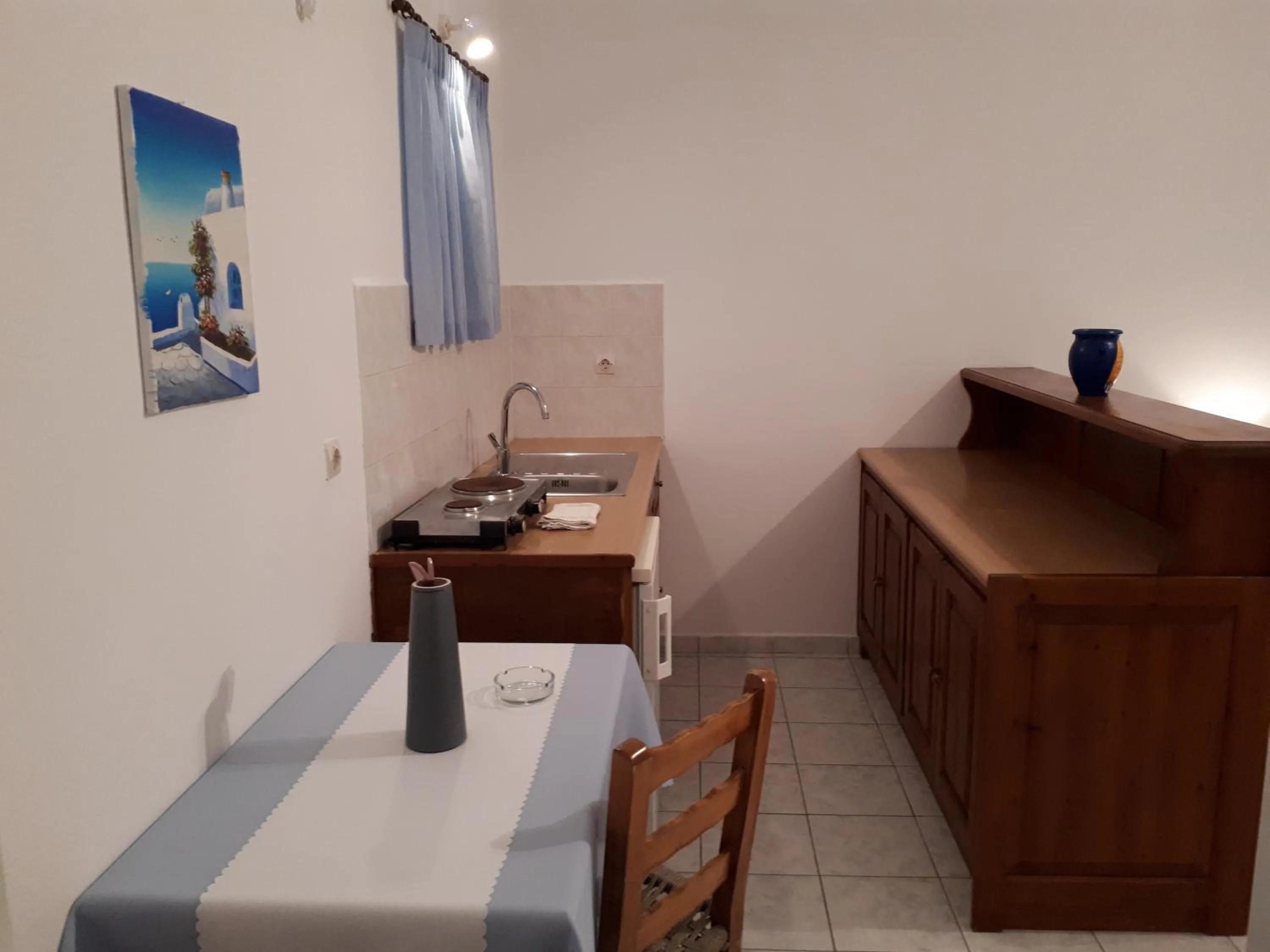 Kitchen or kitchenette in Hotel Paradisos Oia