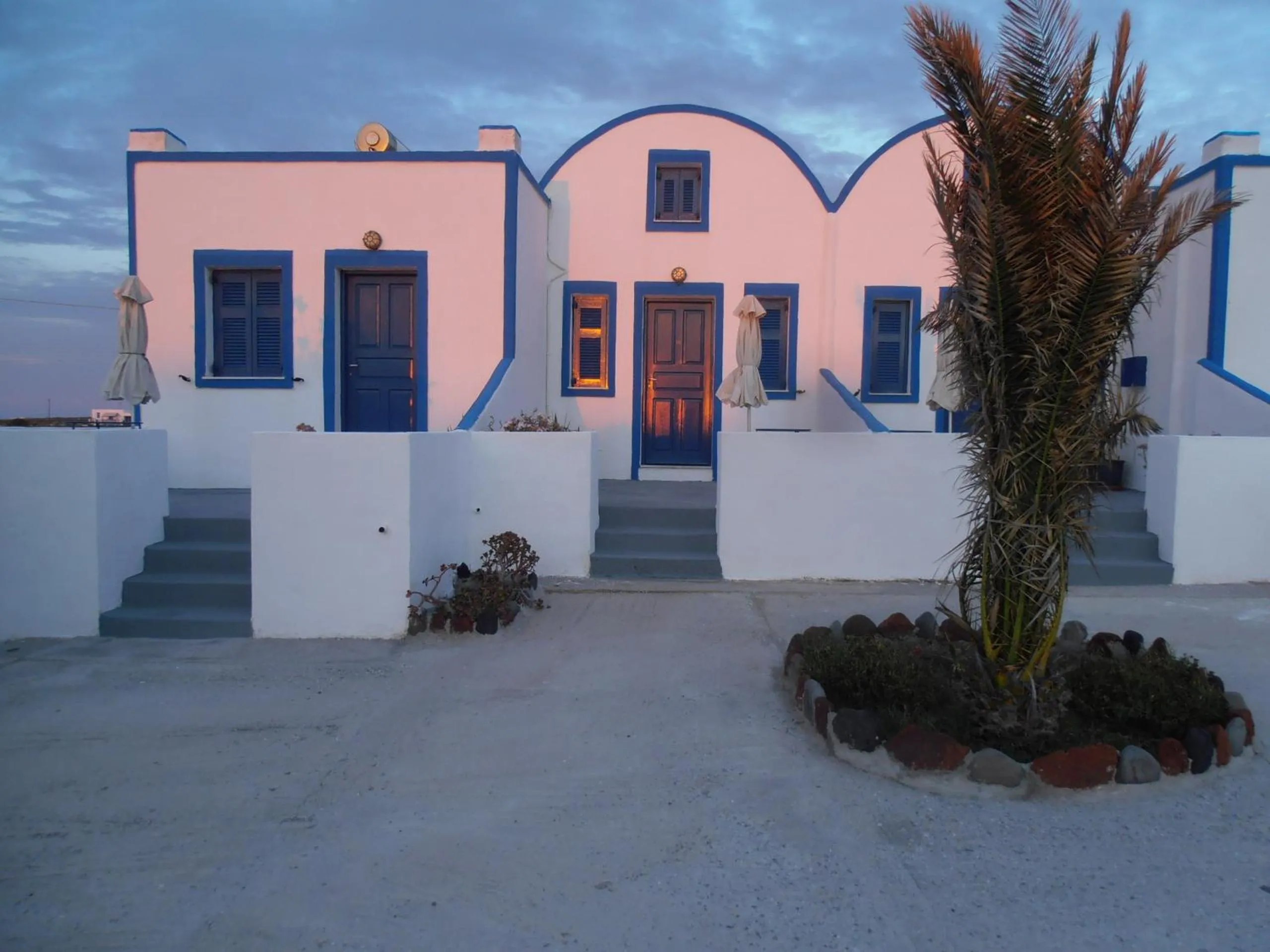 Property building in Hotel Paradisos Oia