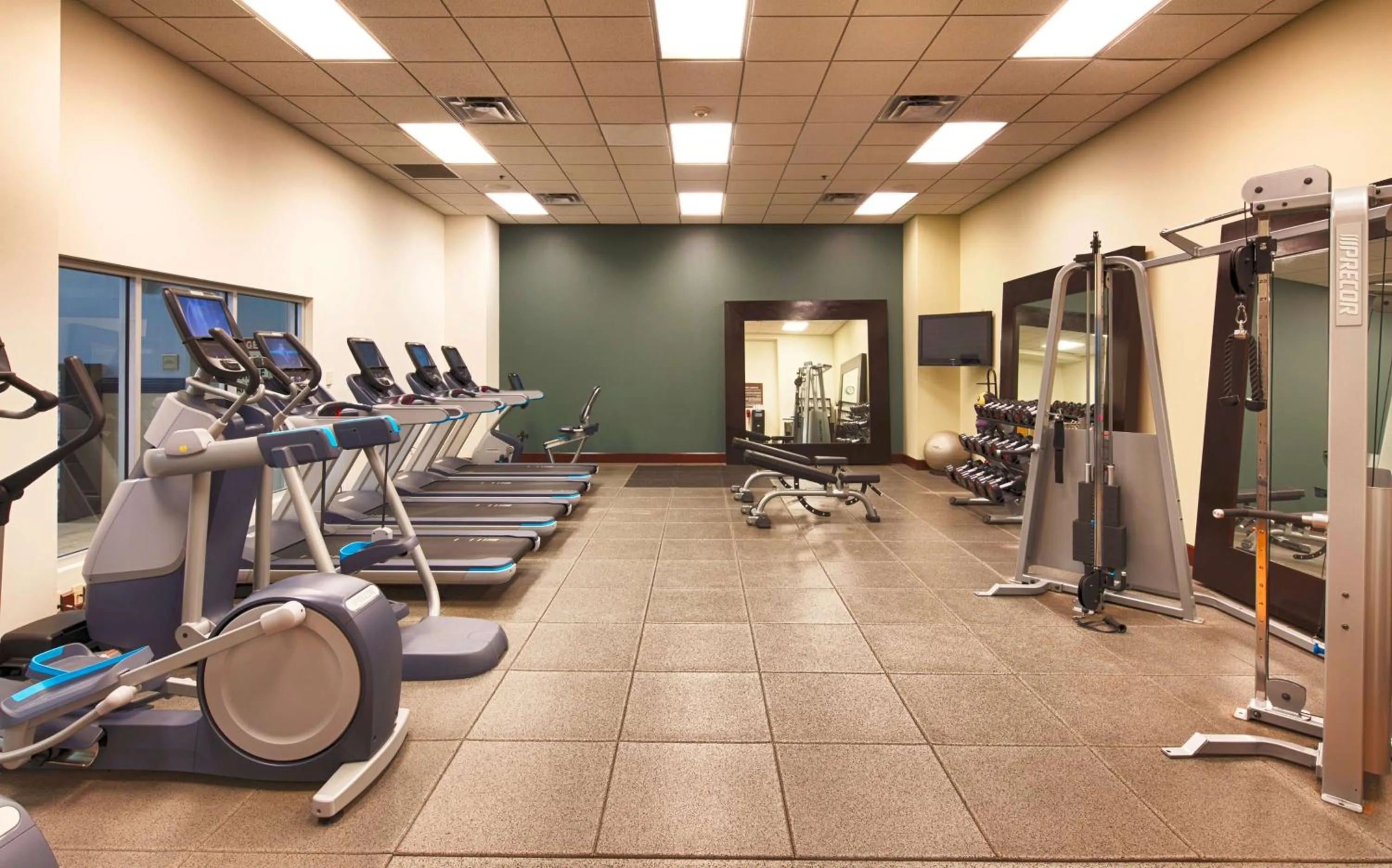 Fitness centre/facilities in Hilton Minneapolis Bloomington