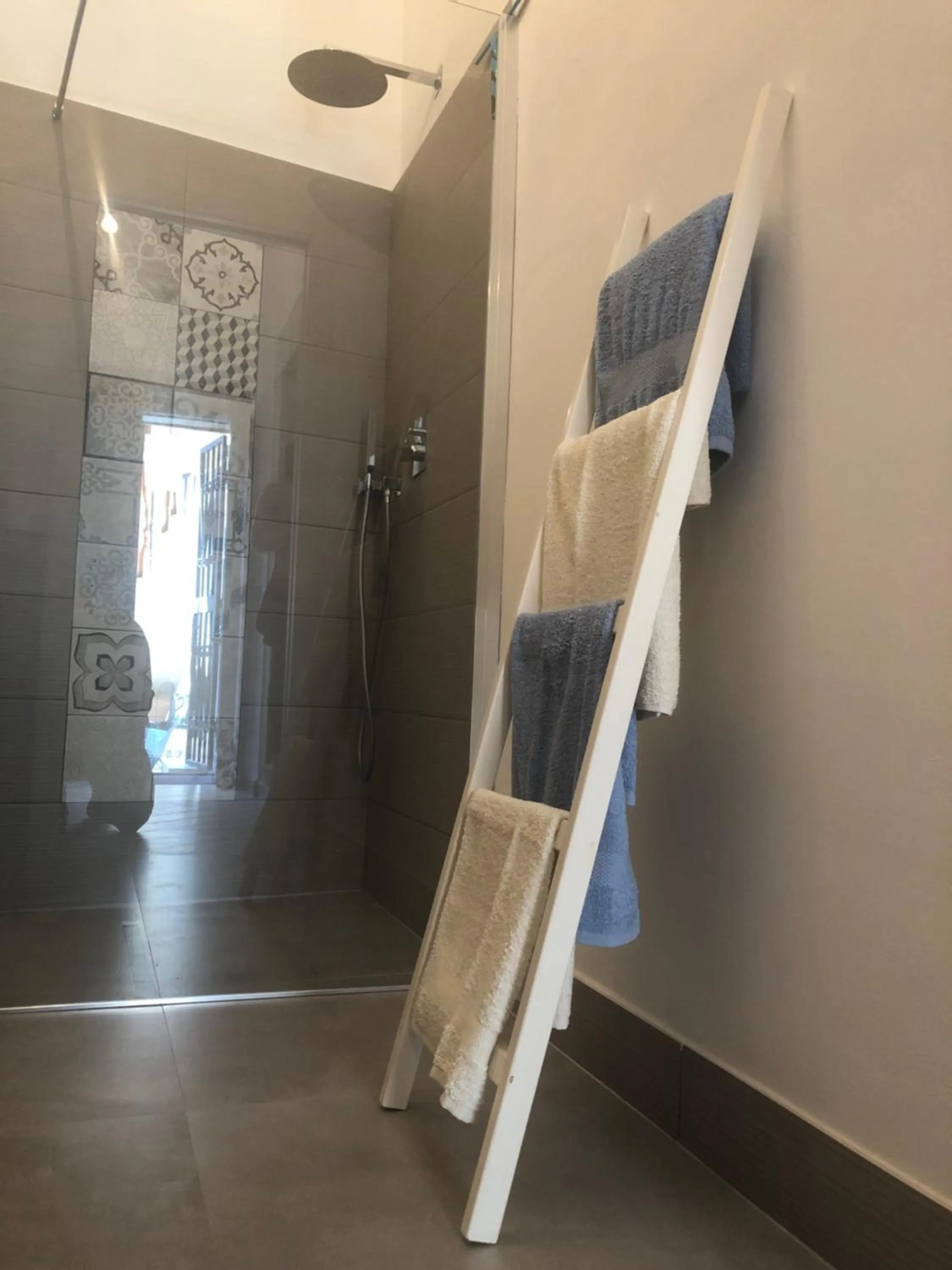 Bathroom in La Gemma di Ortigia