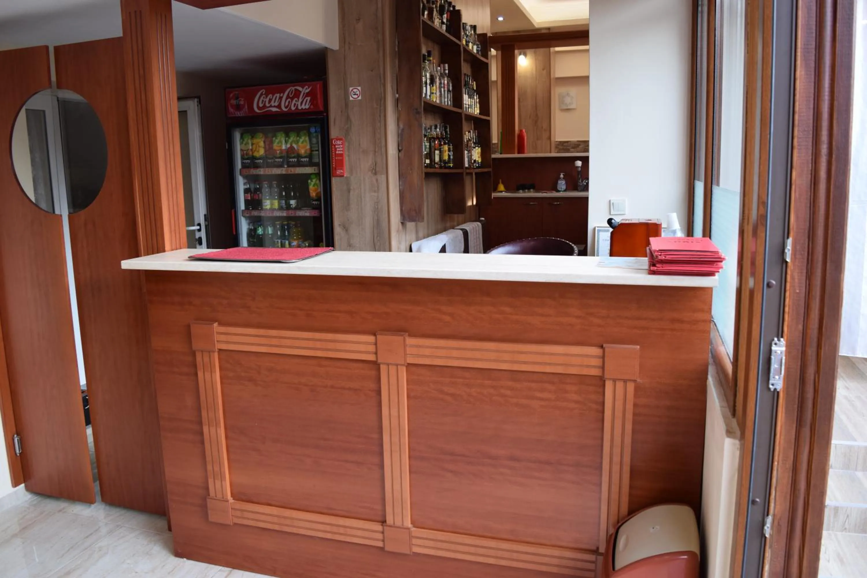 Restaurant/places to eat in Family Hotel Chris