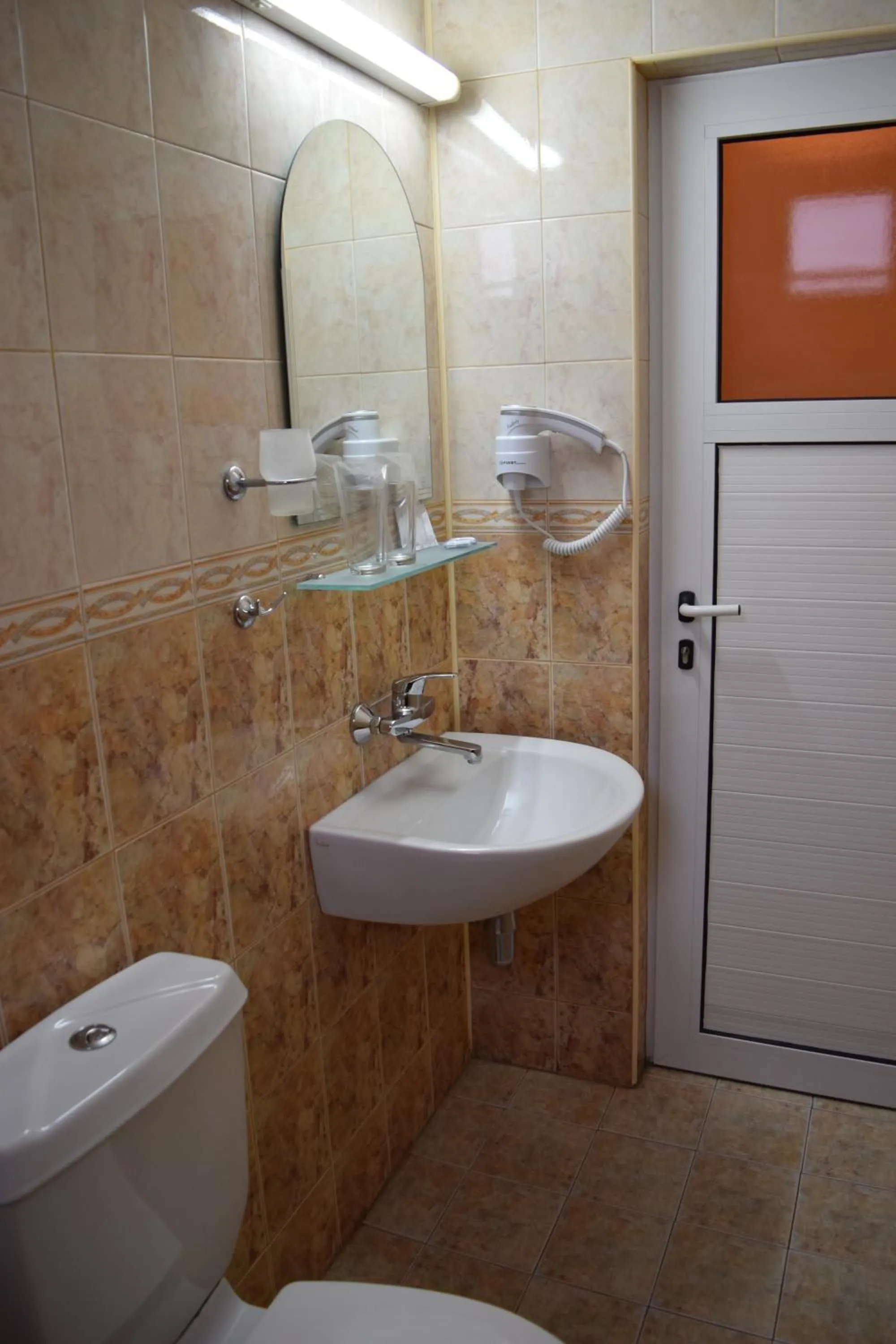 Shower in Family Hotel Chris