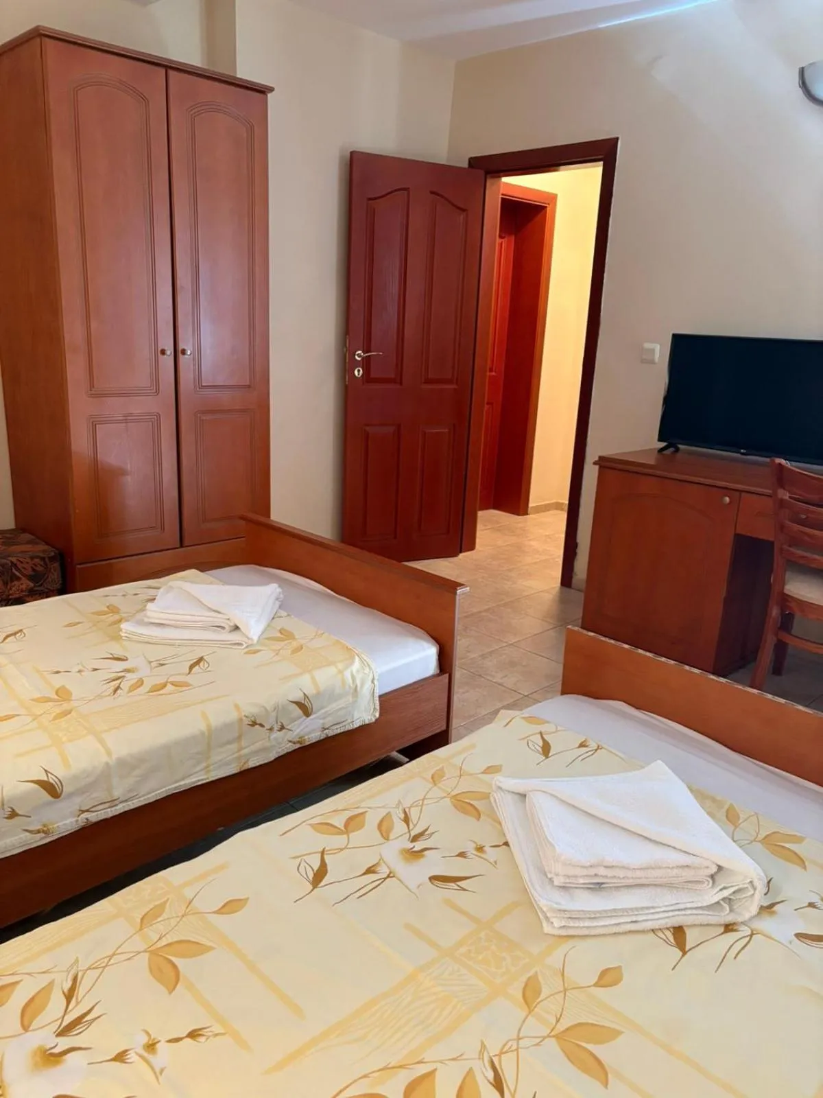 Bed in Family Hotel Chris