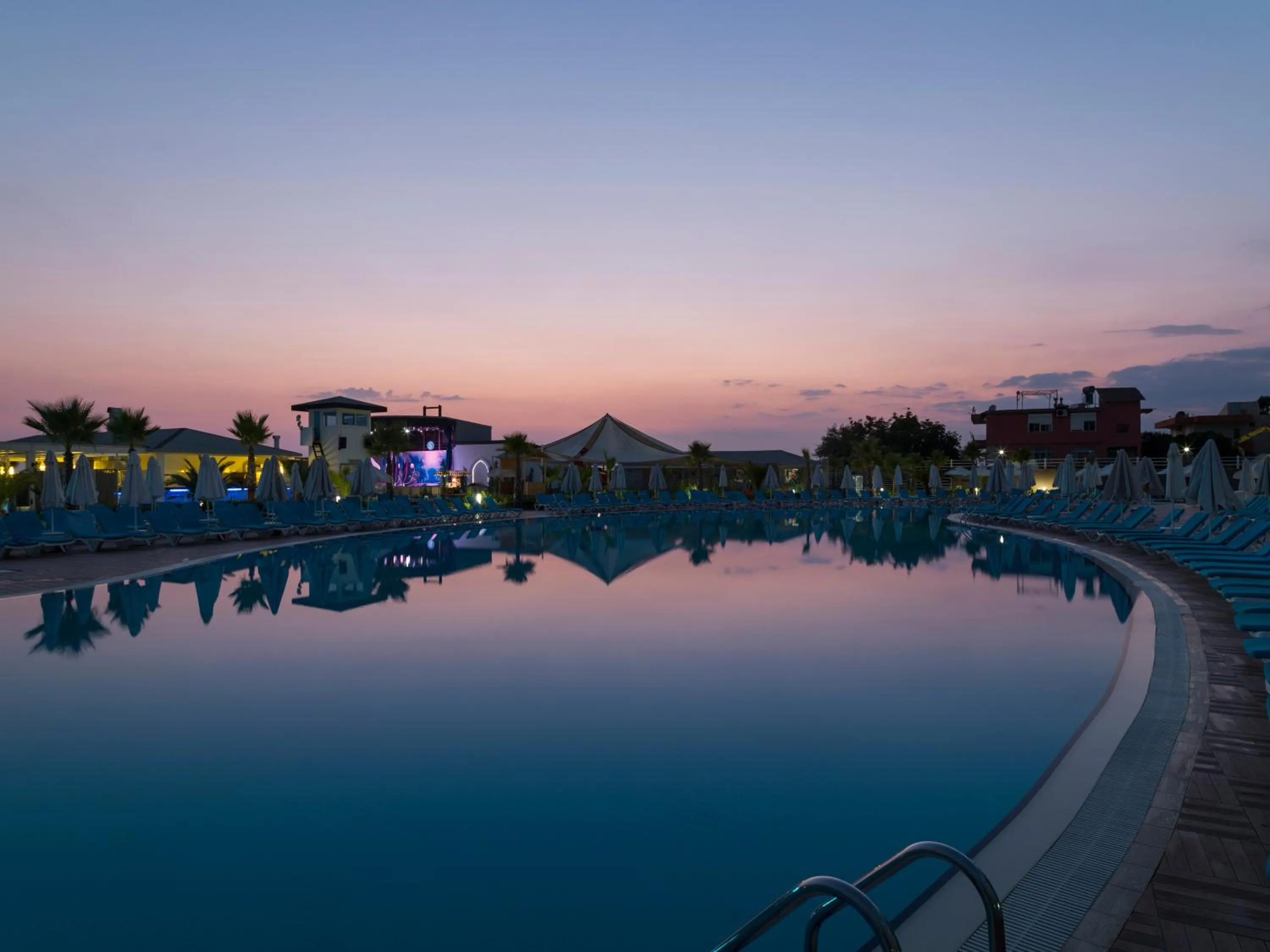 Swimming pool in Sultan of Dreams Hotel & Spa - All Inclusive