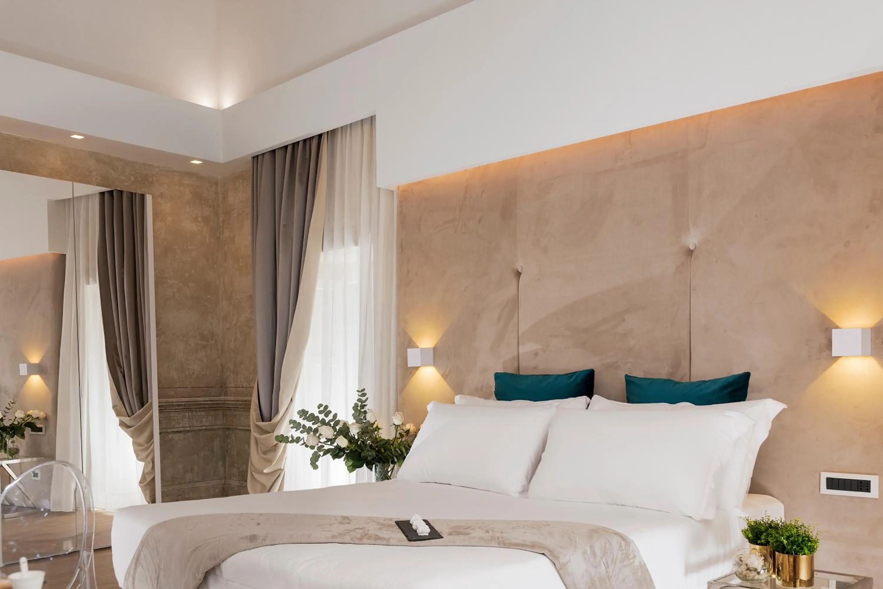 Bedroom, Bed in Navona Style