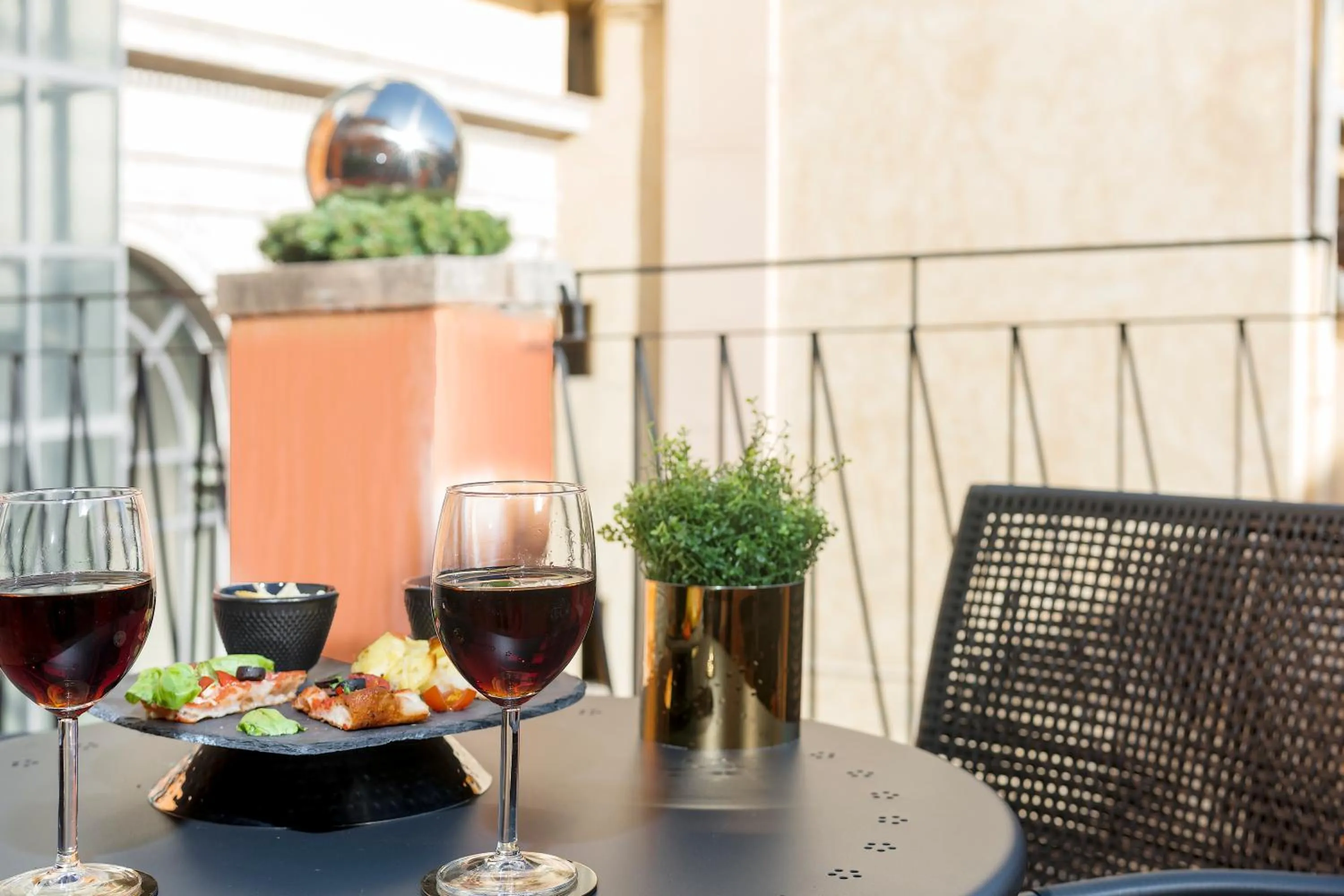 Balcony/Terrace in Navona Style