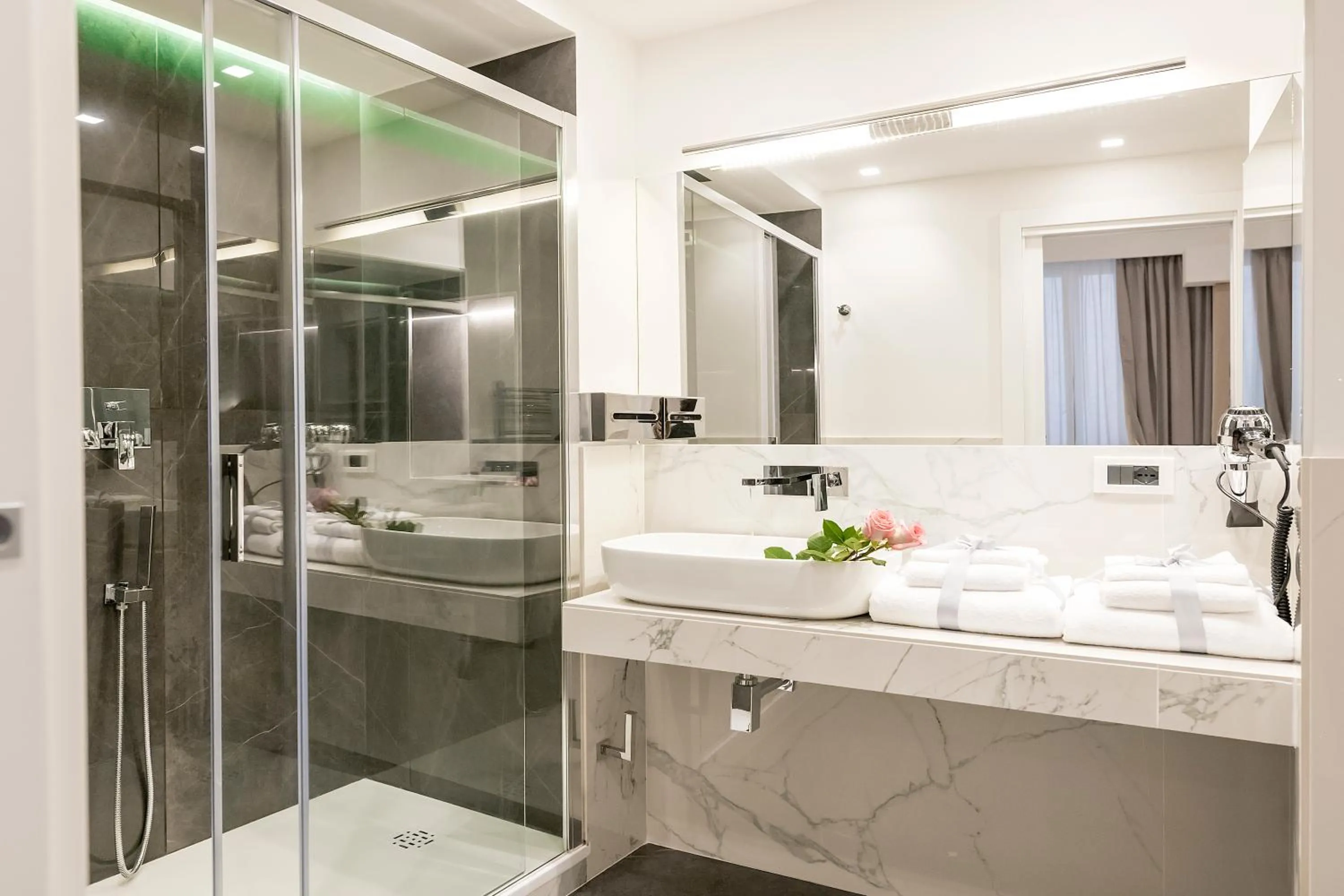 Bathroom in Navona Style