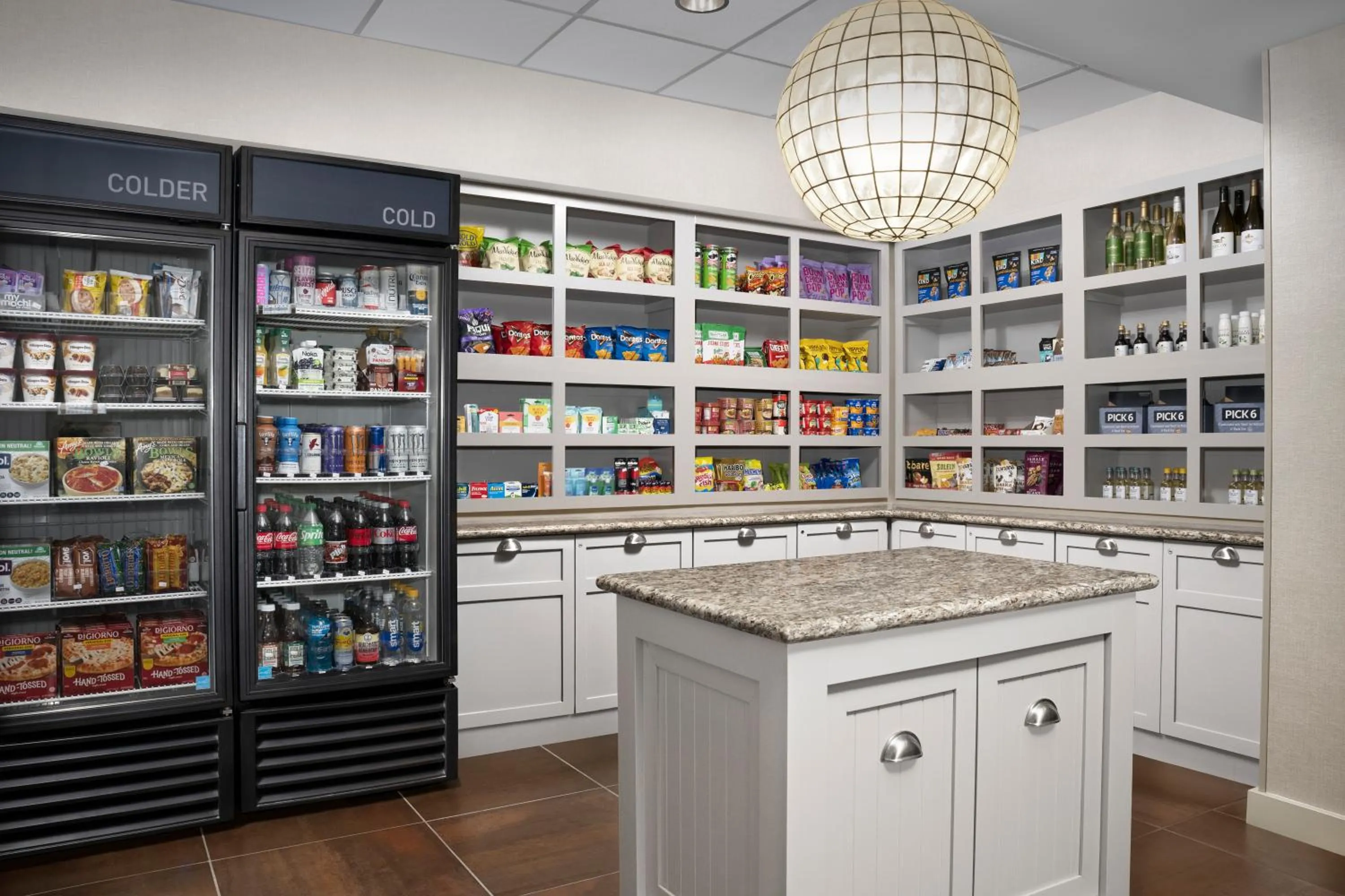 Food and drinks in Homewood Suites by Hilton Omaha - Downtown